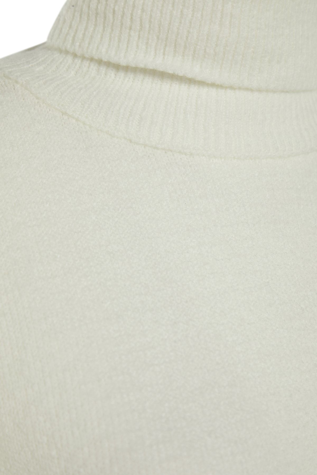 Trendyol Collection-Ecrufarbener Rollkragenpullover mit weicher Struktur TWOAW20XS0026 6
