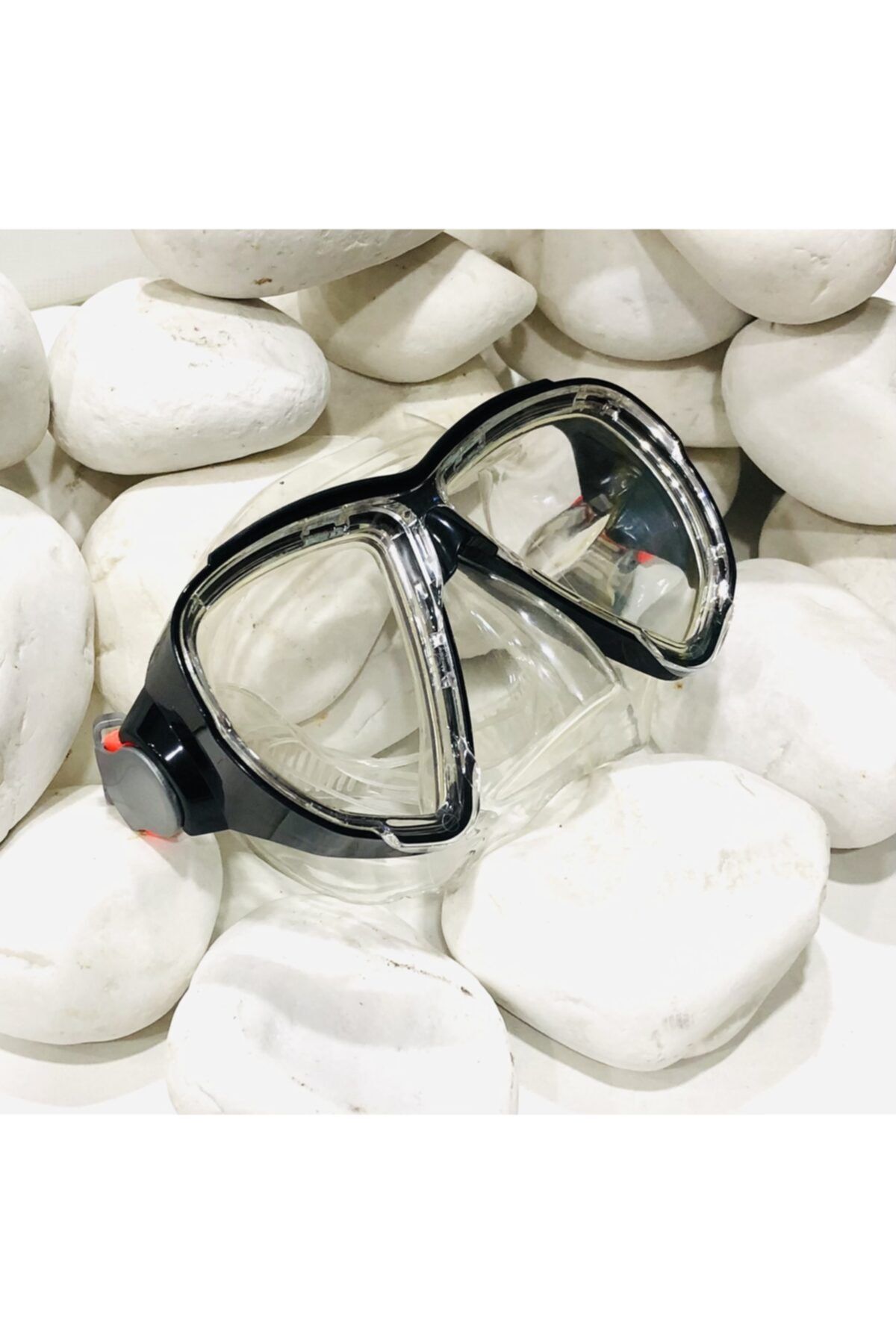 Sunstar-Sa03y122 M122a Diving Mask - Clam Shell 1