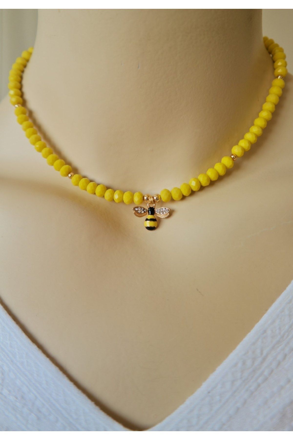 Yellow bead necklace hotsell