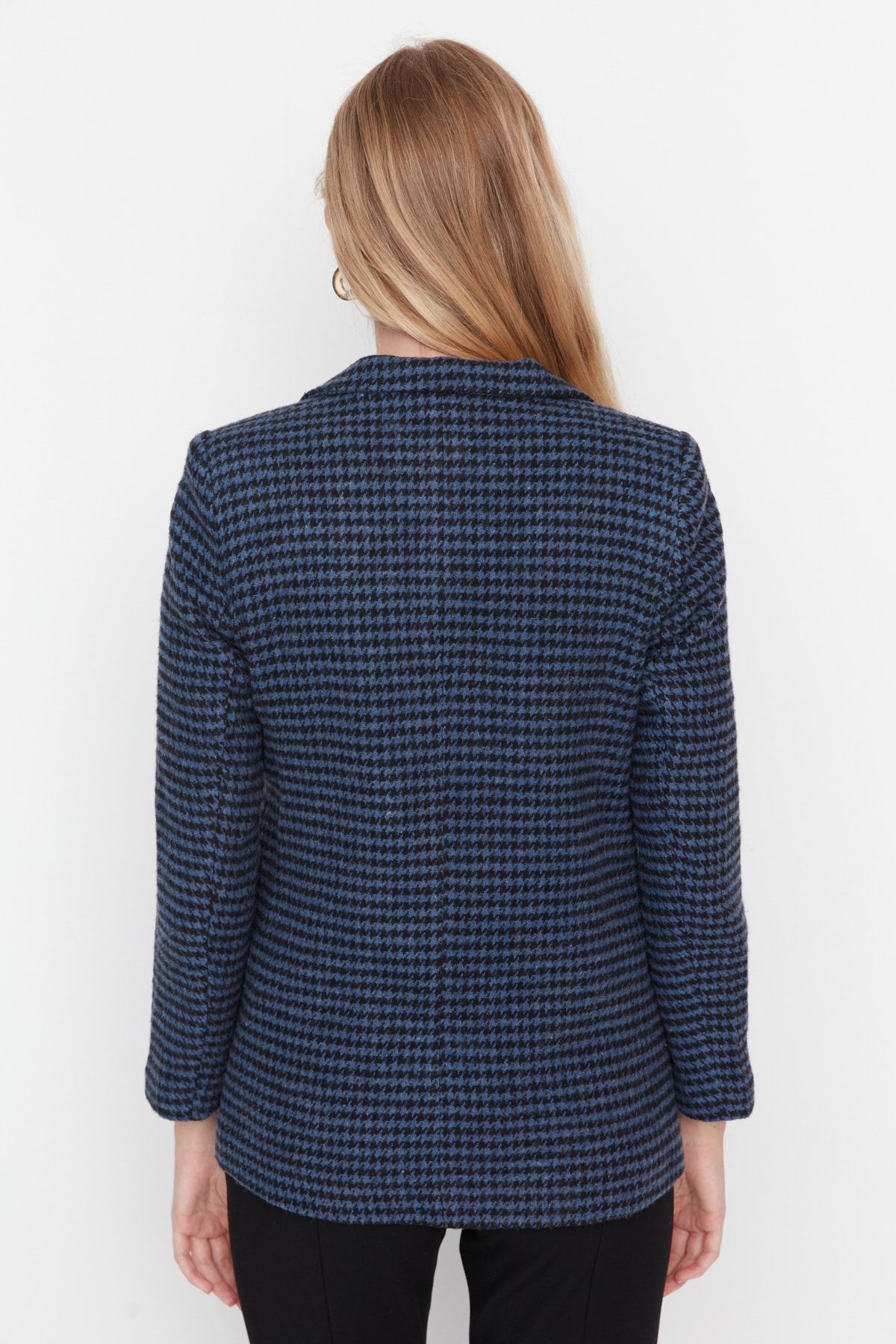 Trendyol Collection-Blue Double Breasted Closure Woven Houndstooth Patterned Jacket TWOAW23CE00002 5