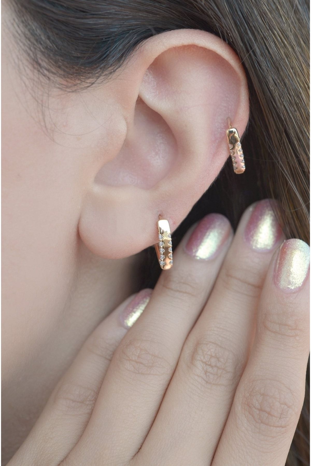 Cartilage to top lobe earring