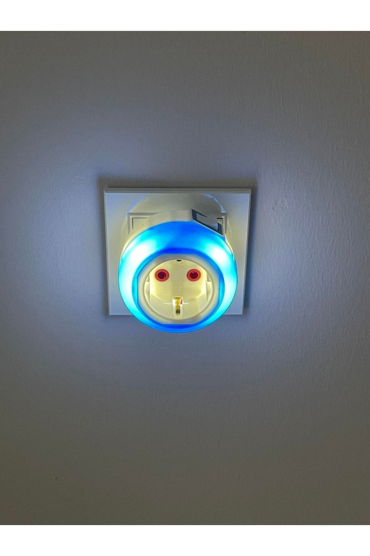 YILTECH-Night Lamp with Plug-in Switch and Socket - Blue 2