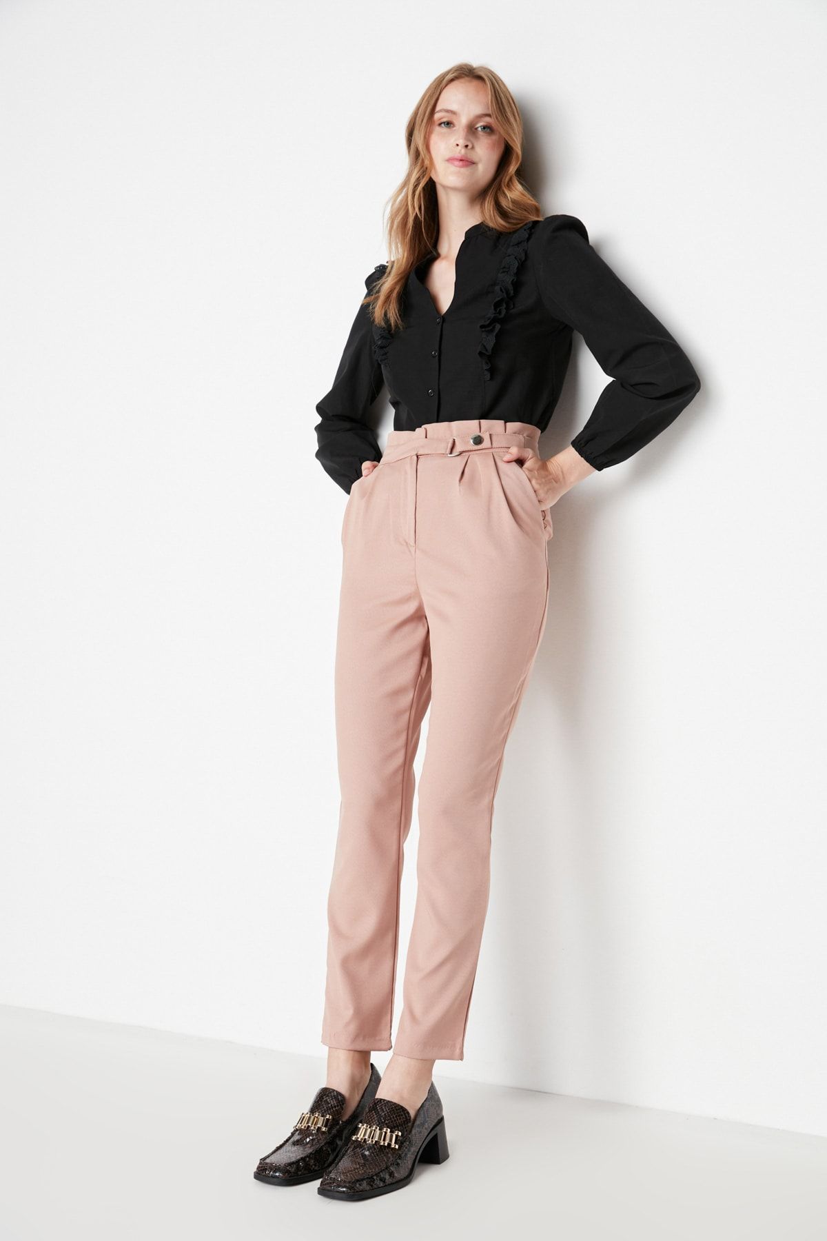 Mink Belted Carrot Pants – Montivo