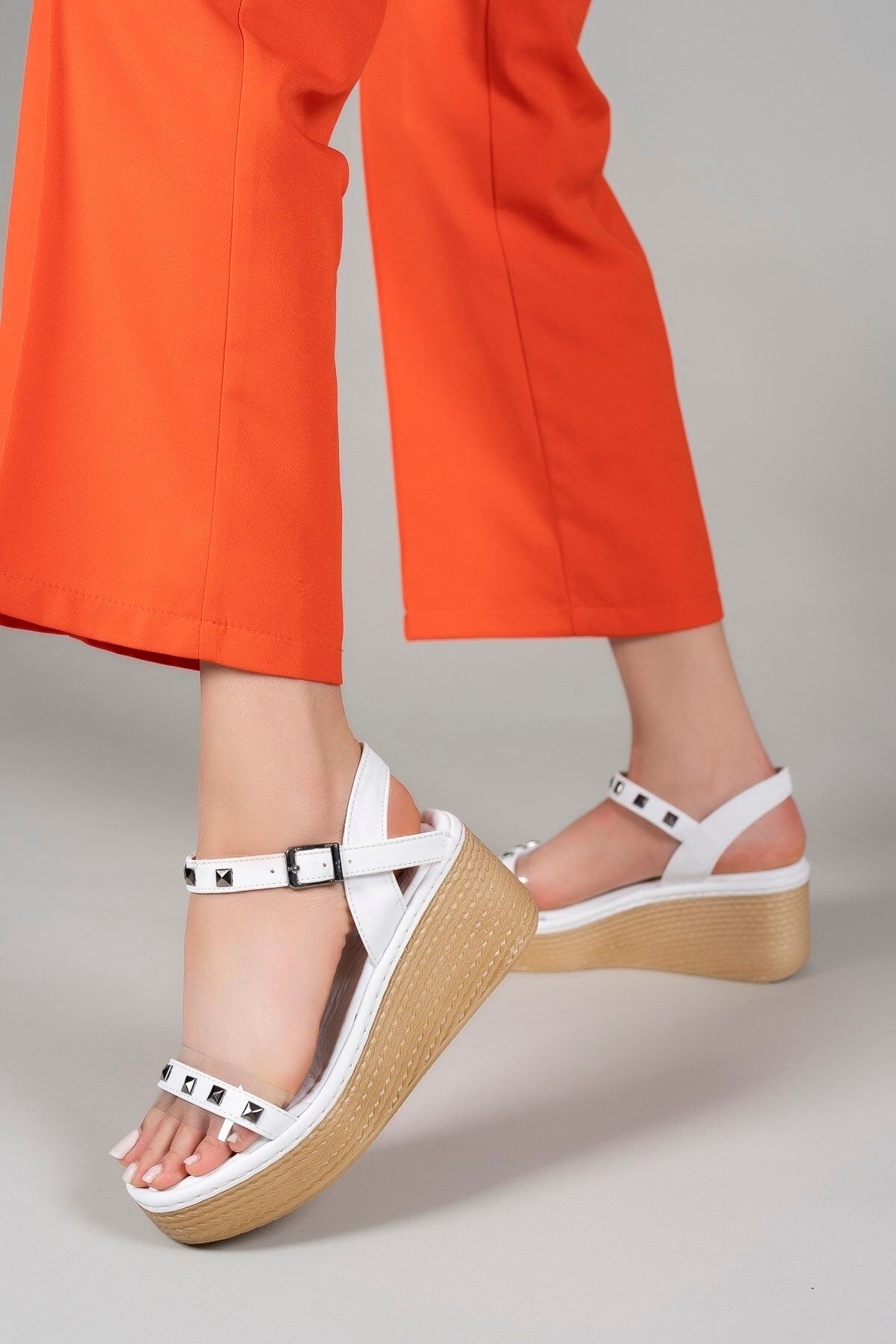 Stylish & Comfortable: Riccon Sandals Review - xdak0cc