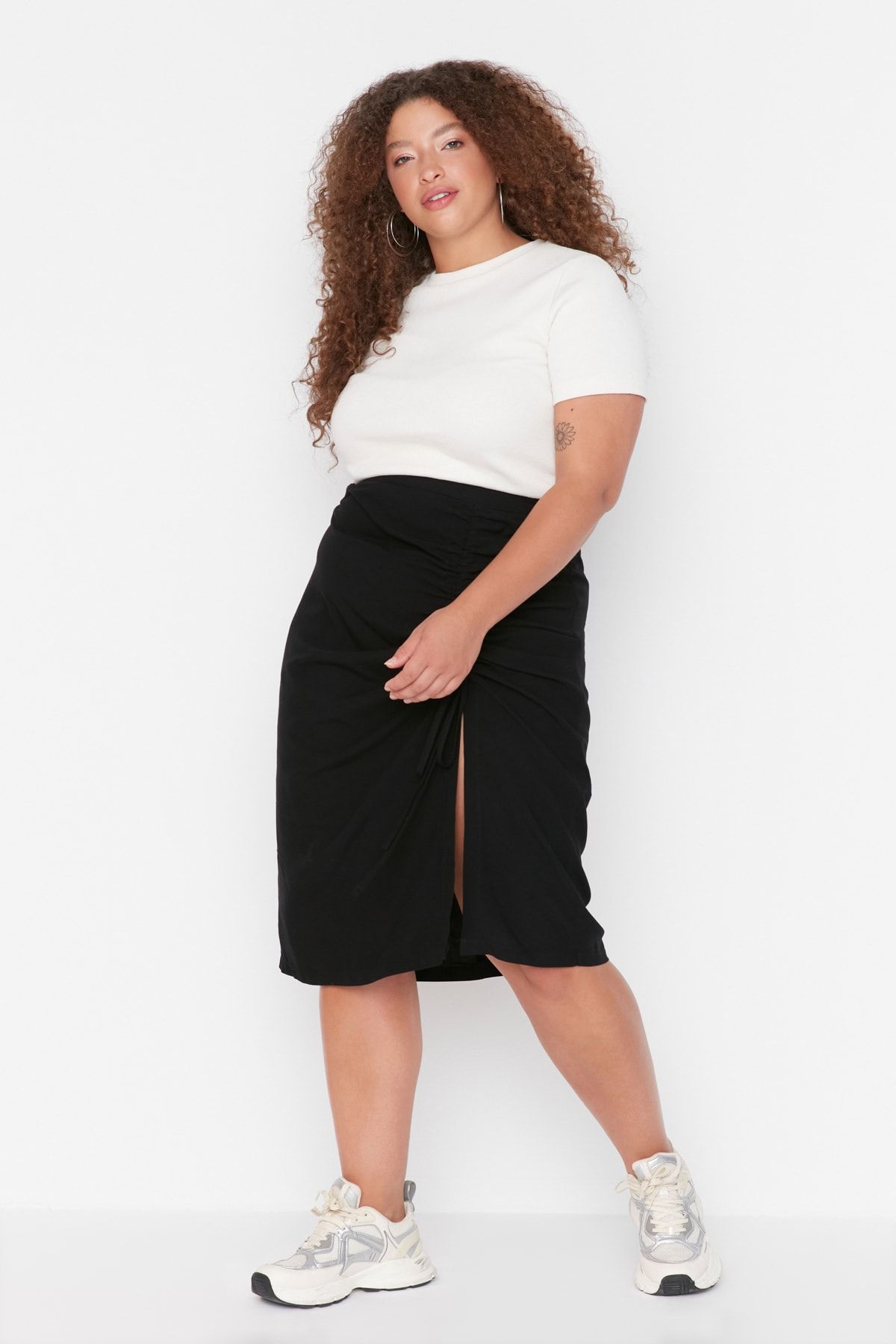 Trendyol Curve Black Gather Detailed Woven Pencil Skirt