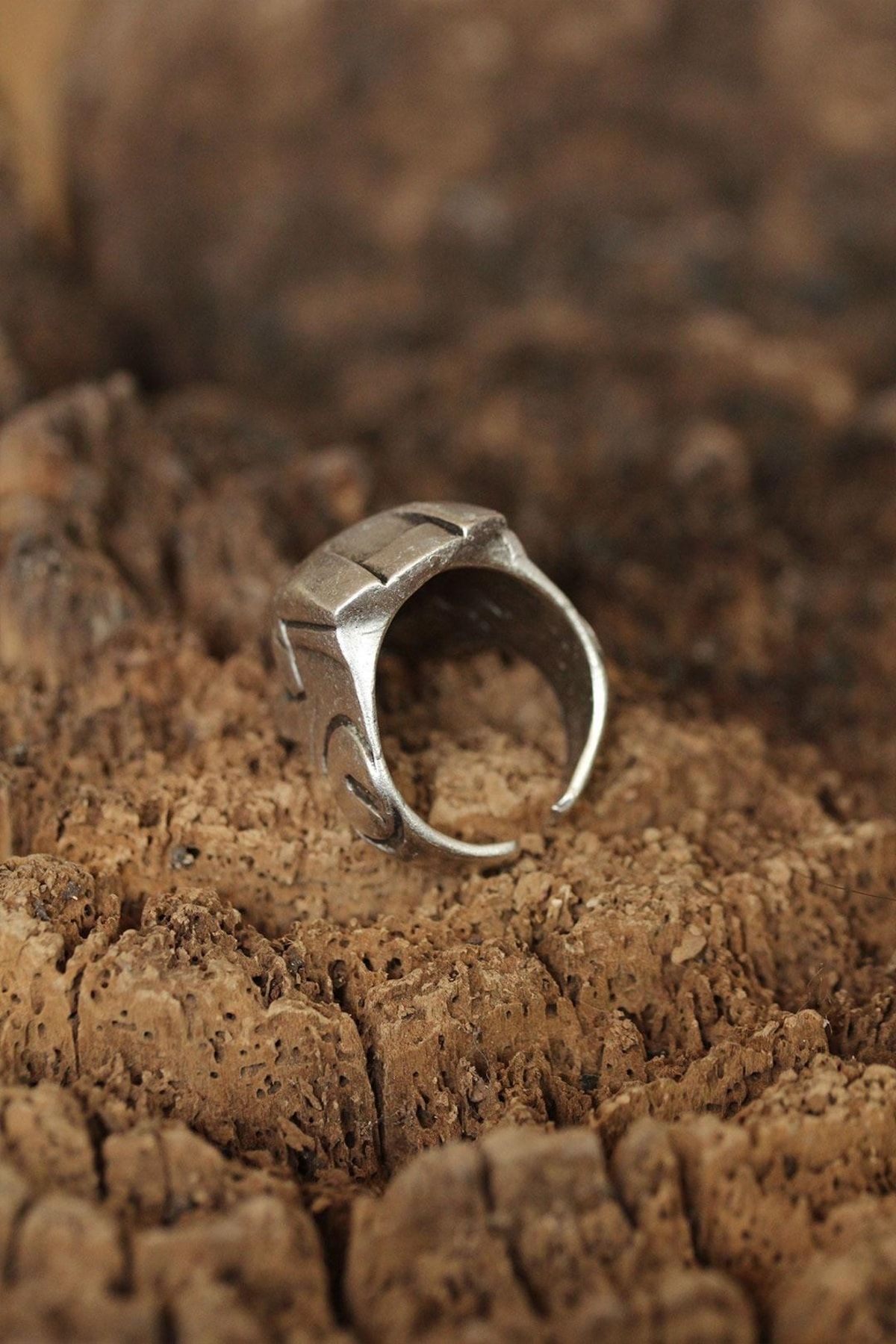 Iron man wedding ring top