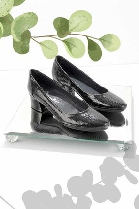 Siyah Baskı Leather Kadın Klasik Topuklu Ayakkabı K01531190003