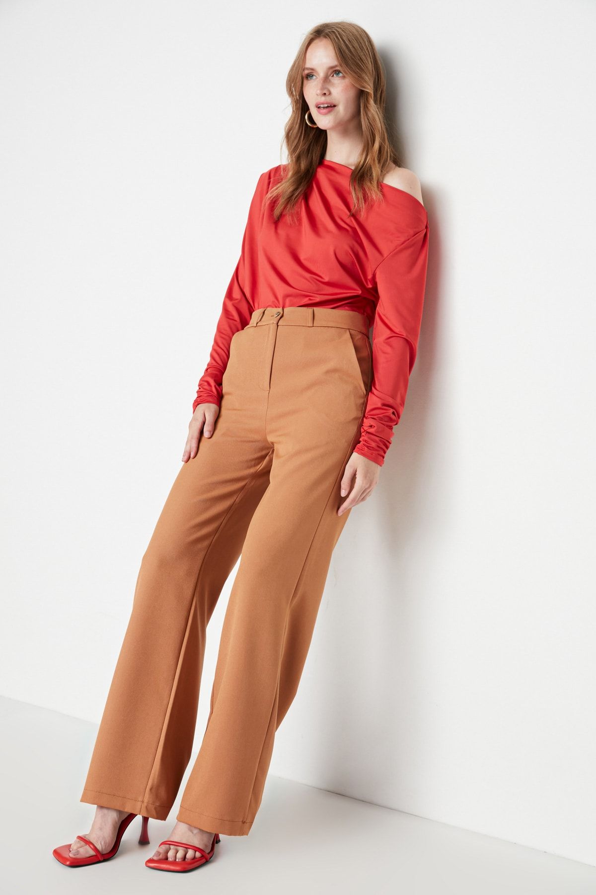 Camel Woven High Waisted Cigarette Pant