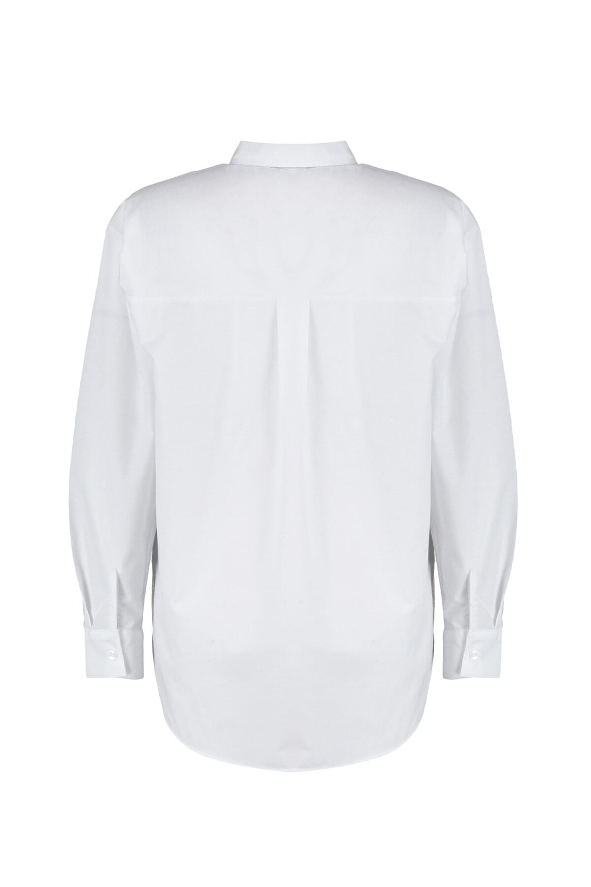 Trendyol Collection-Biała luźna bawełniana koszula TWOAW20GO0107 18