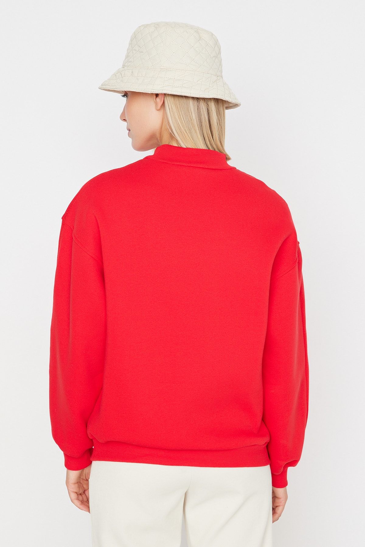 Trendyol Collection-Roter dicker Fleece-Innenstoff mit Stehkragen, entspannte/bequeme Passform, Strick-Sweatshirt TWOAW20SW0584 4