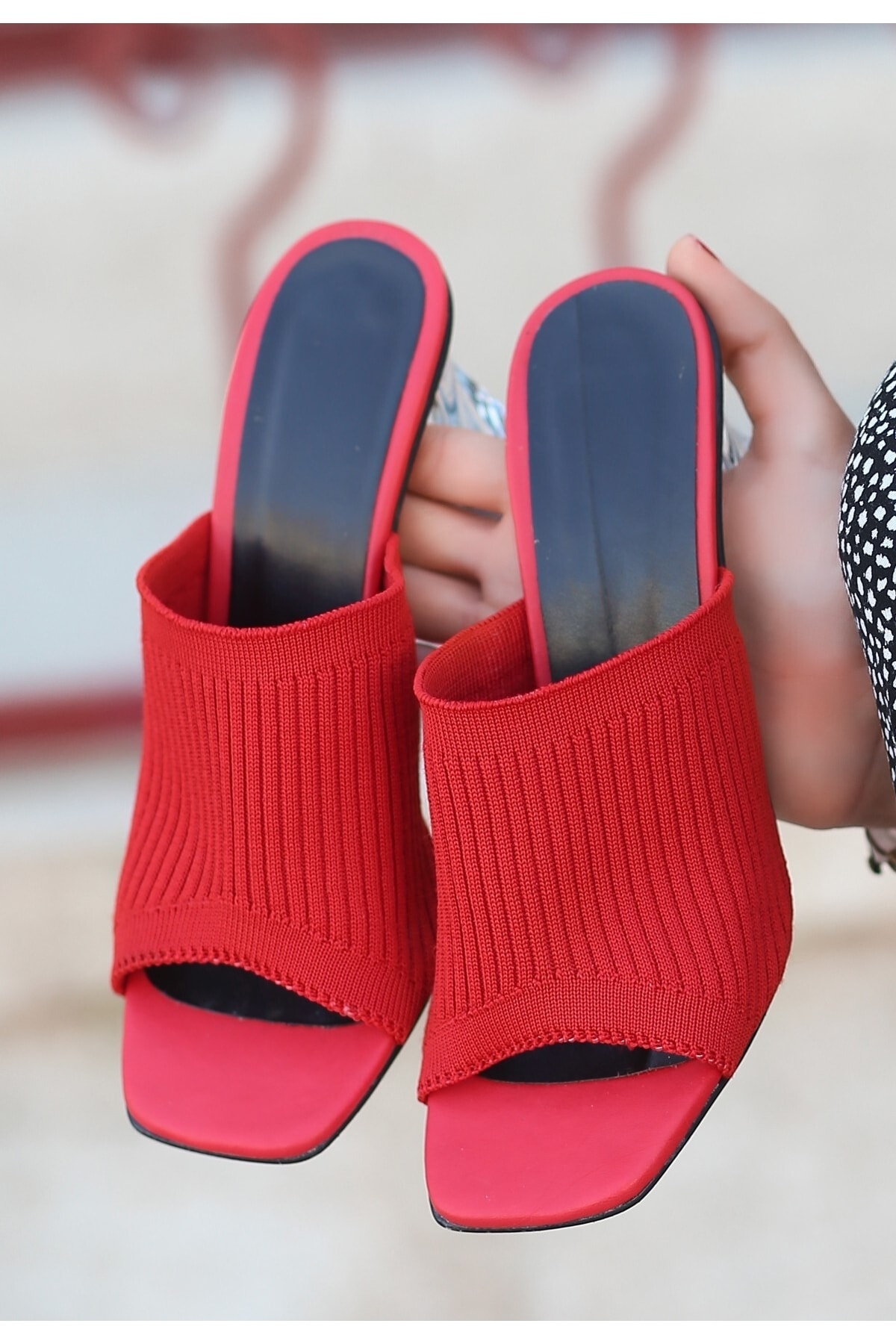 Evra Kırmızı Triko Topuklu Terlik