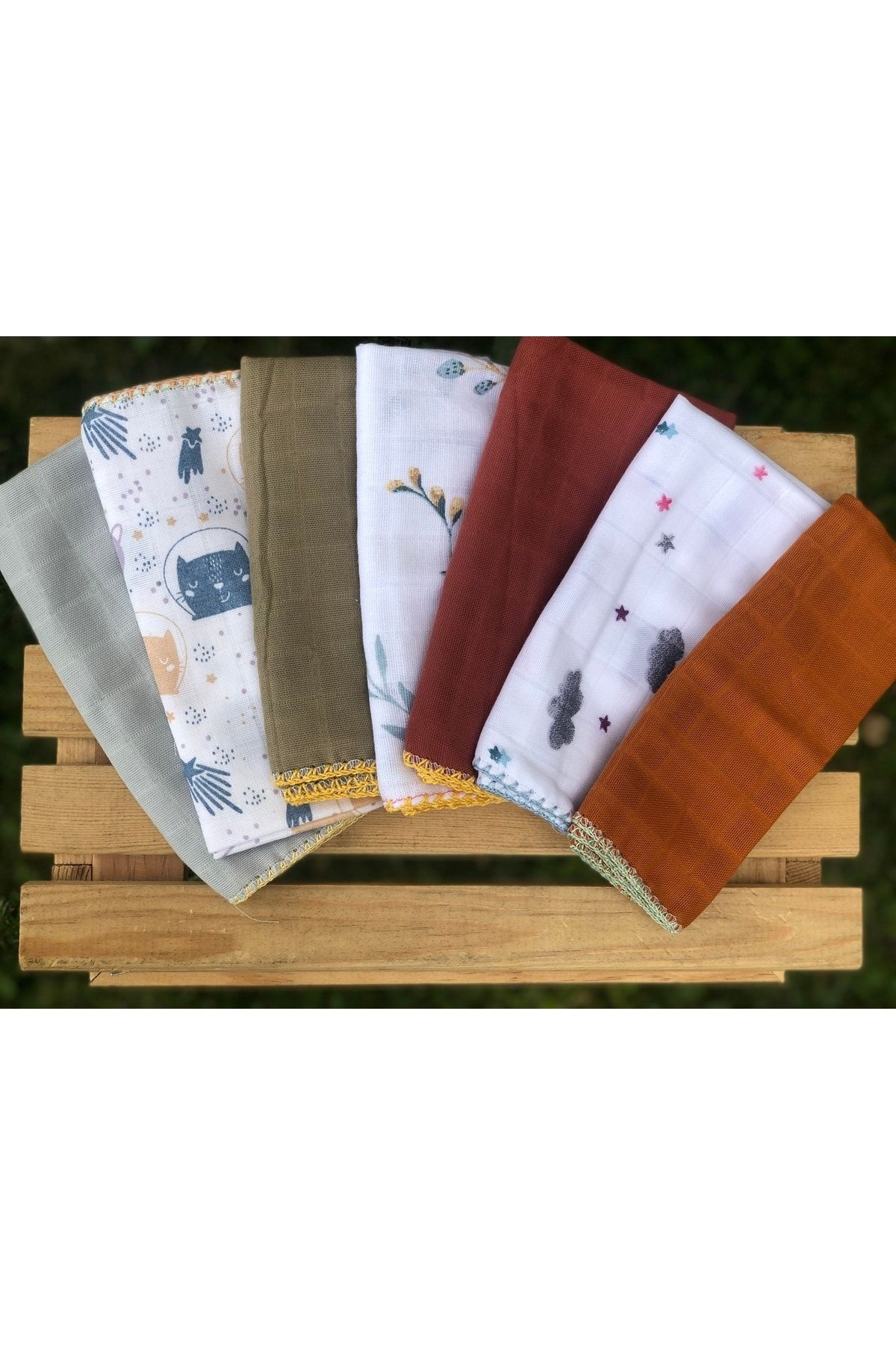 Merinos-Fashion Mink Baby Blanket with Little Plush Teddy Bear and Muslin Mouth Diaper as a Gift 8