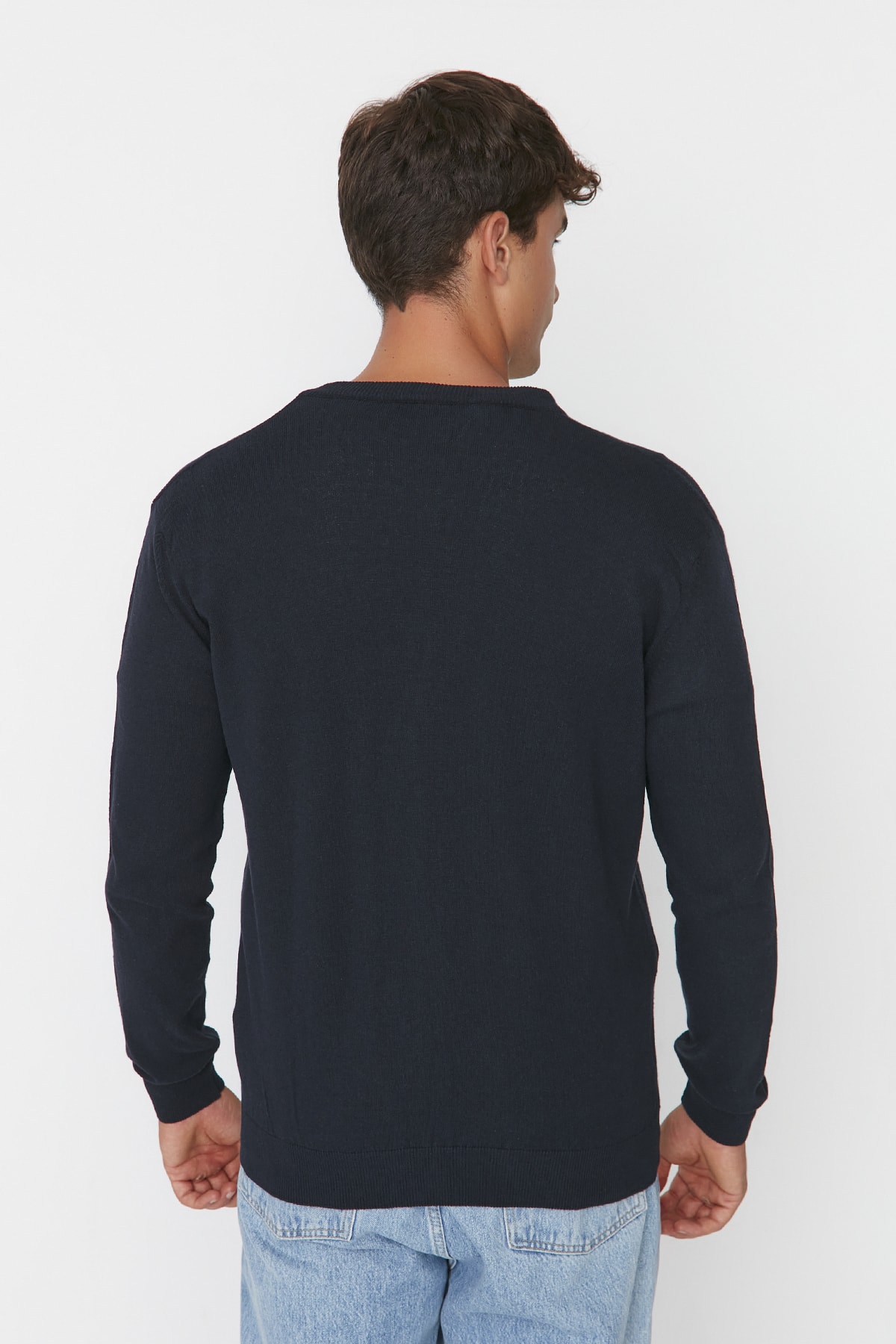 Trendyolmilla  Lacivert Erkek Slim Fit Pamuklu V Yaka Düğmeli Hırka TMNAW21HI0274 - Görsel 9