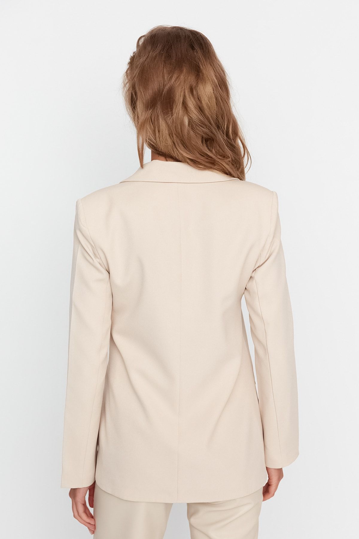 Trendyol Collection-Gewebte Blazerjacke mit normalem Futter in Stein TWOSS21CE0137 10