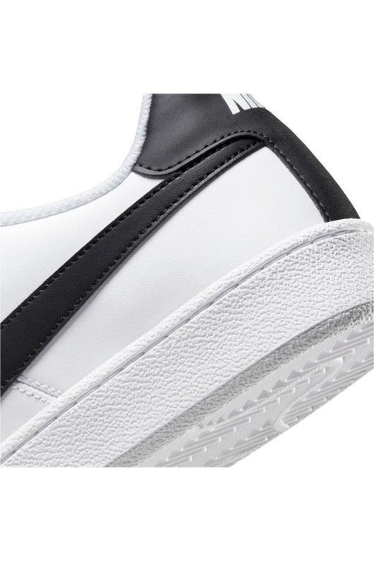 Nike-Court Royale Men's Sports Shoes - White 749747-107 7