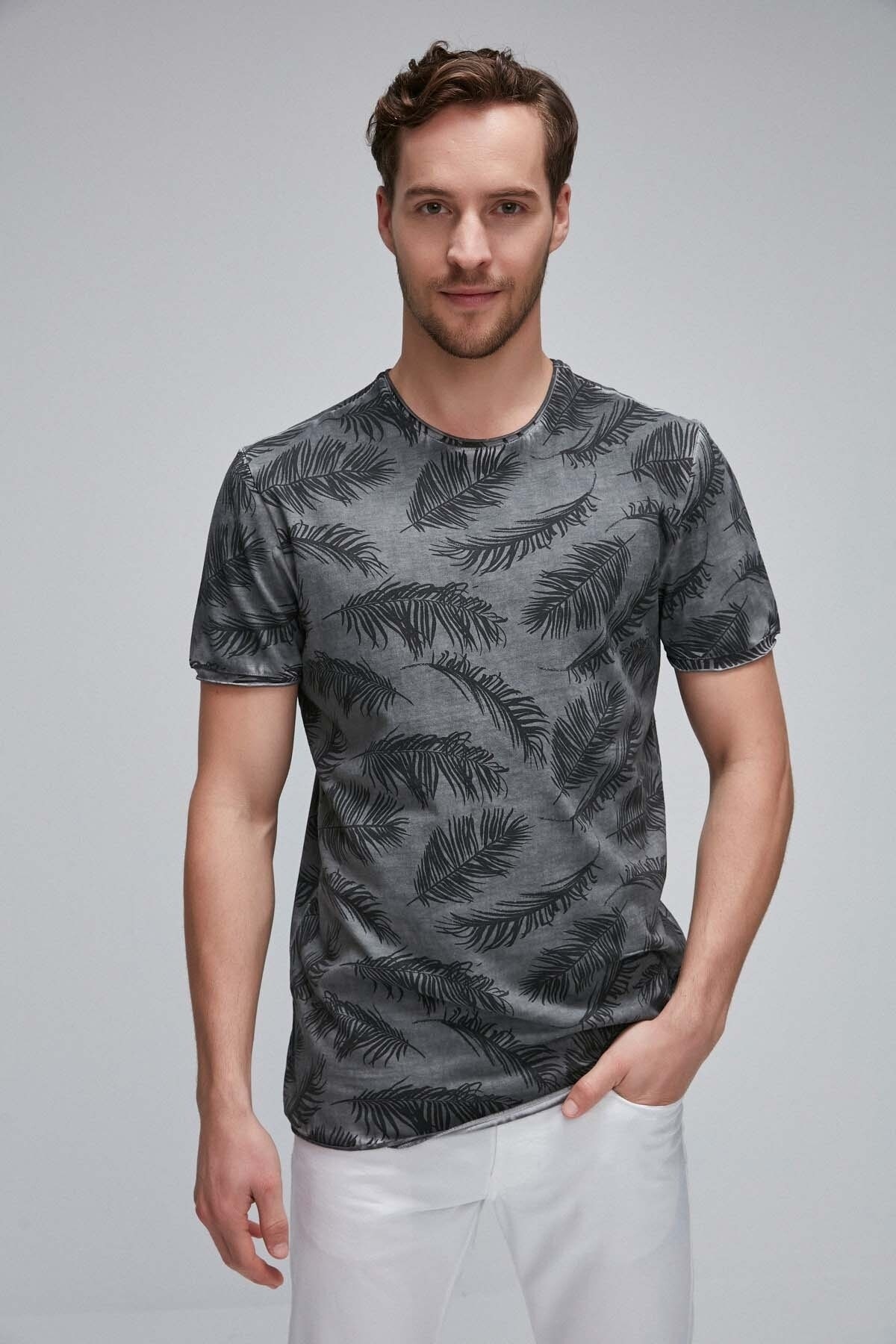 GRIMELANGE T-Shirt Schwarz Regular Fit Fast ausverkauft