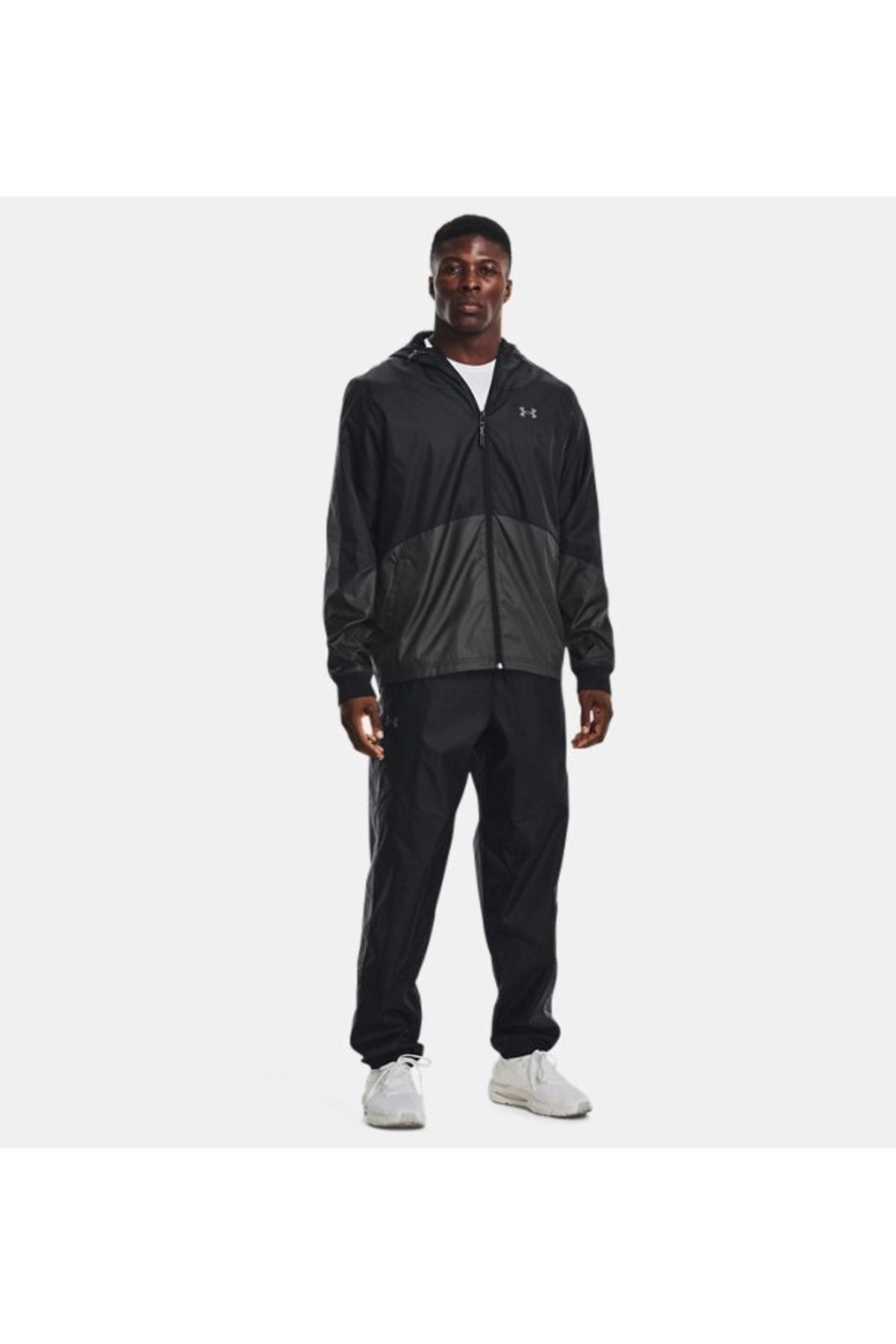 بارانی و بادگیر مشکی مردانه کت میراث UA در 1373821 001 Under Armour