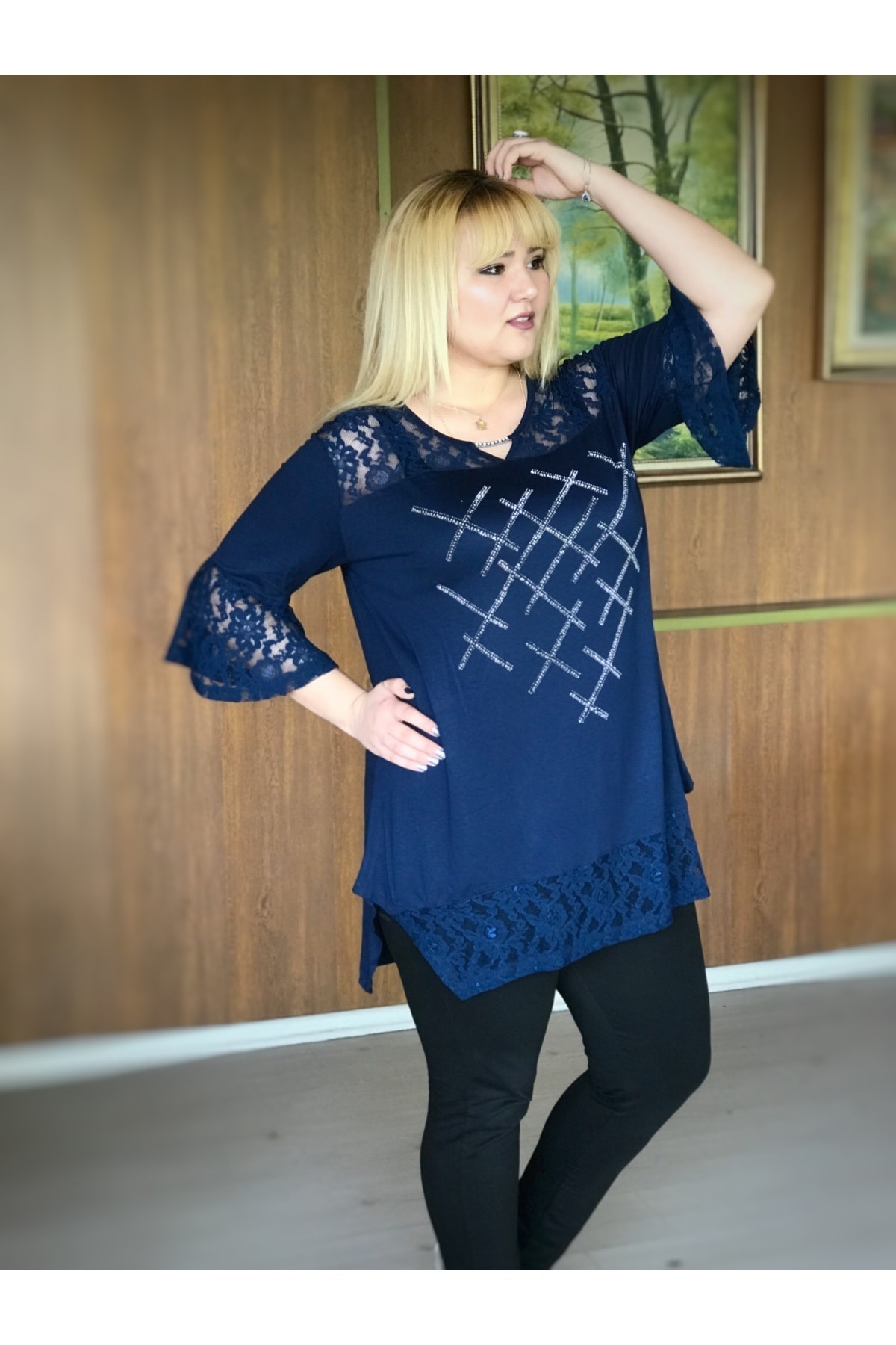 Genel Markalar Kadın Lacivert Büyük Beden Güpür ve Taş Detay Viskon Tunik