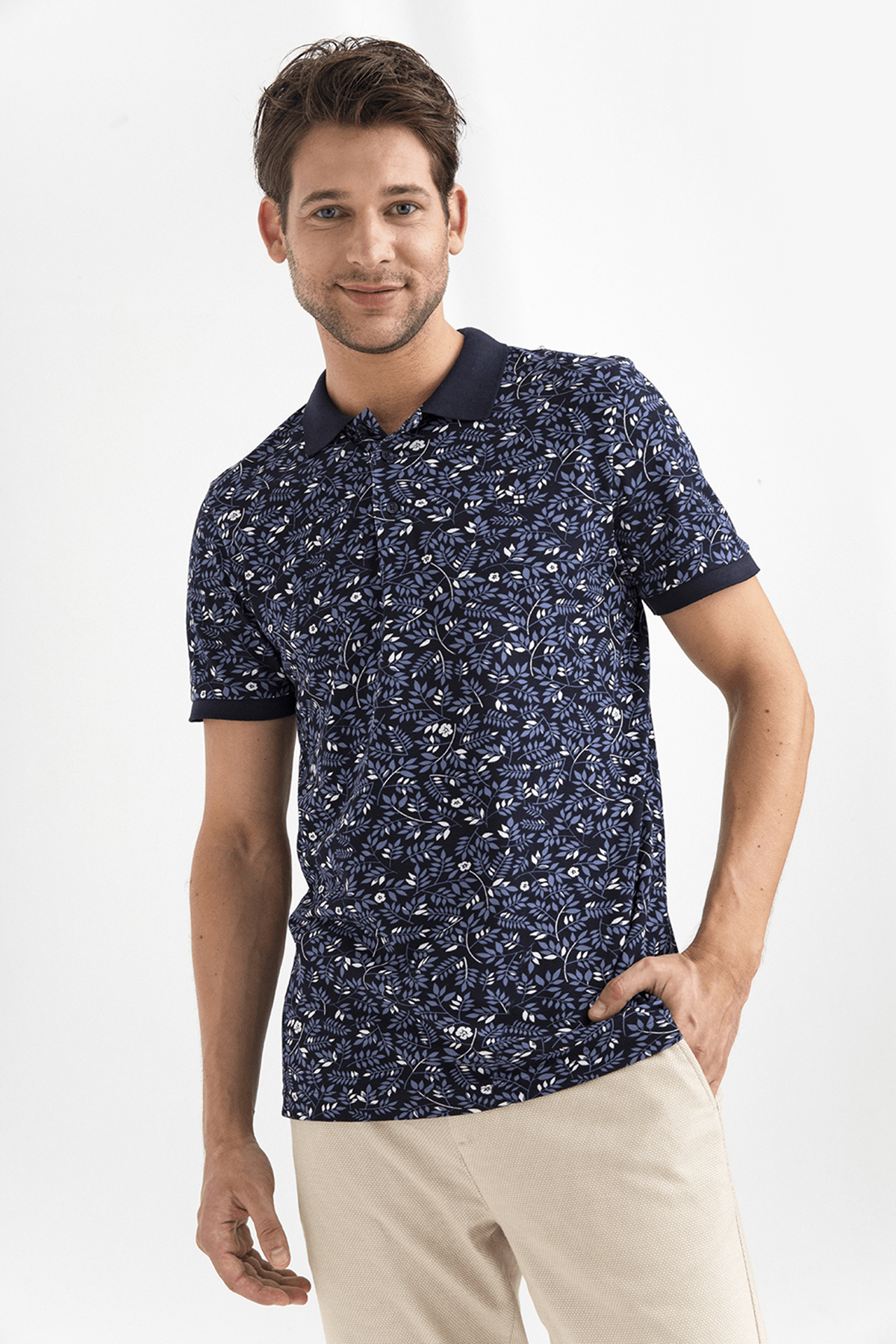 Avva Erkek Lacivert Polo Yaka Baskili T Shirt A01y1118 Trendyol