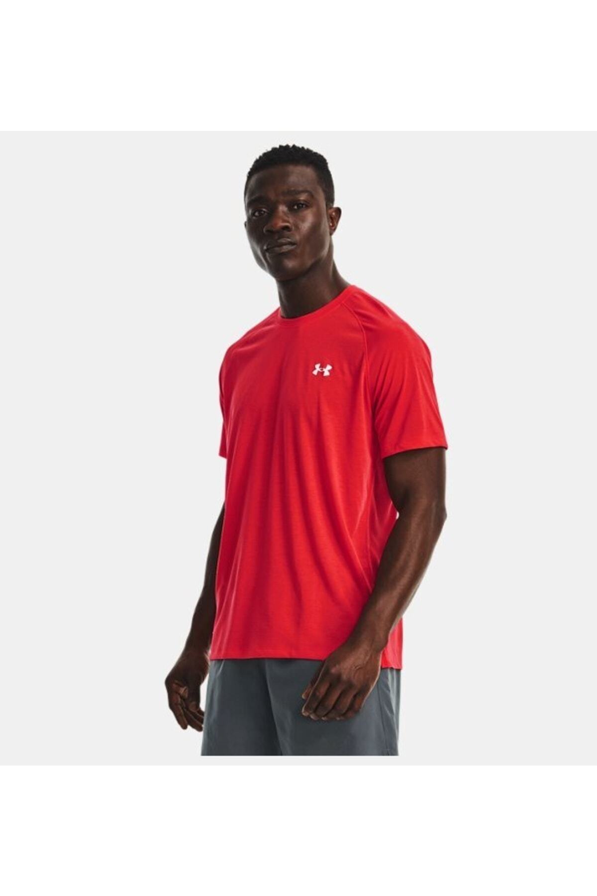آندر آرمور تیشرت آستین کوتاه مردانه UA Streaker مدل Run کد 1361469-890