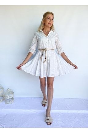 Kadın Gömlek Yaka Eteği Parçalı Brodeli Beyaz Elbise P1007S2216