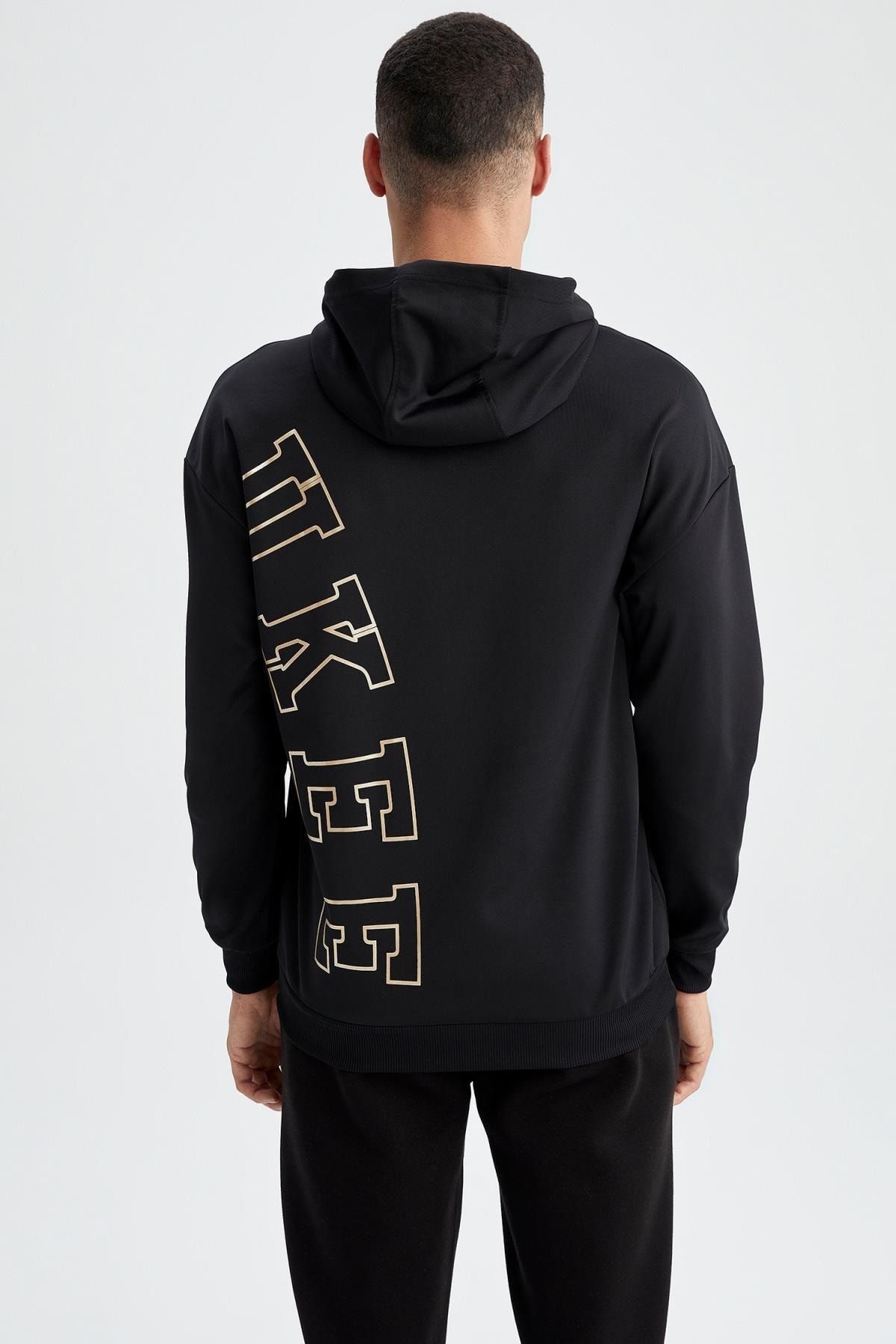 DeFacto Fit NBA Milwaukee Bucks Comfort Fit Kapüşonlu İçi Yumuşak Tüylü Sweatshirt BY10983
