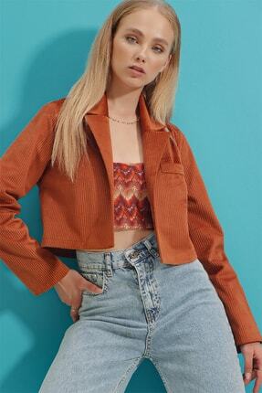 Trend Alaçatı Stili Kadın Kiremit Fitilli Crop Kadife Ceket ALC-X9082
