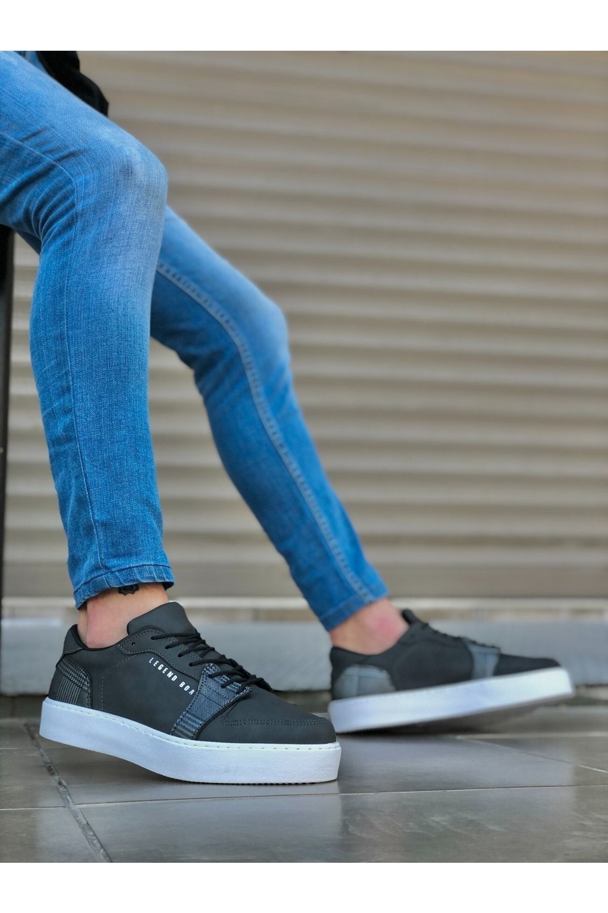 Black deals sneaker heels