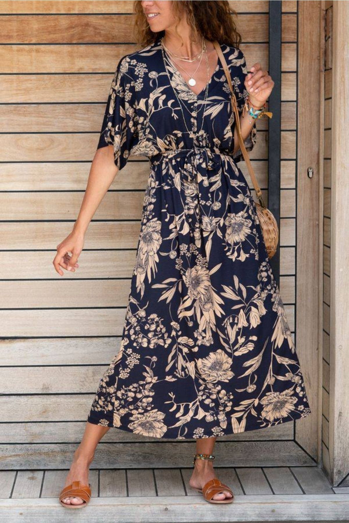 POLO BONETTA Women s Navy Blue Floral Patterned Waist Belted V