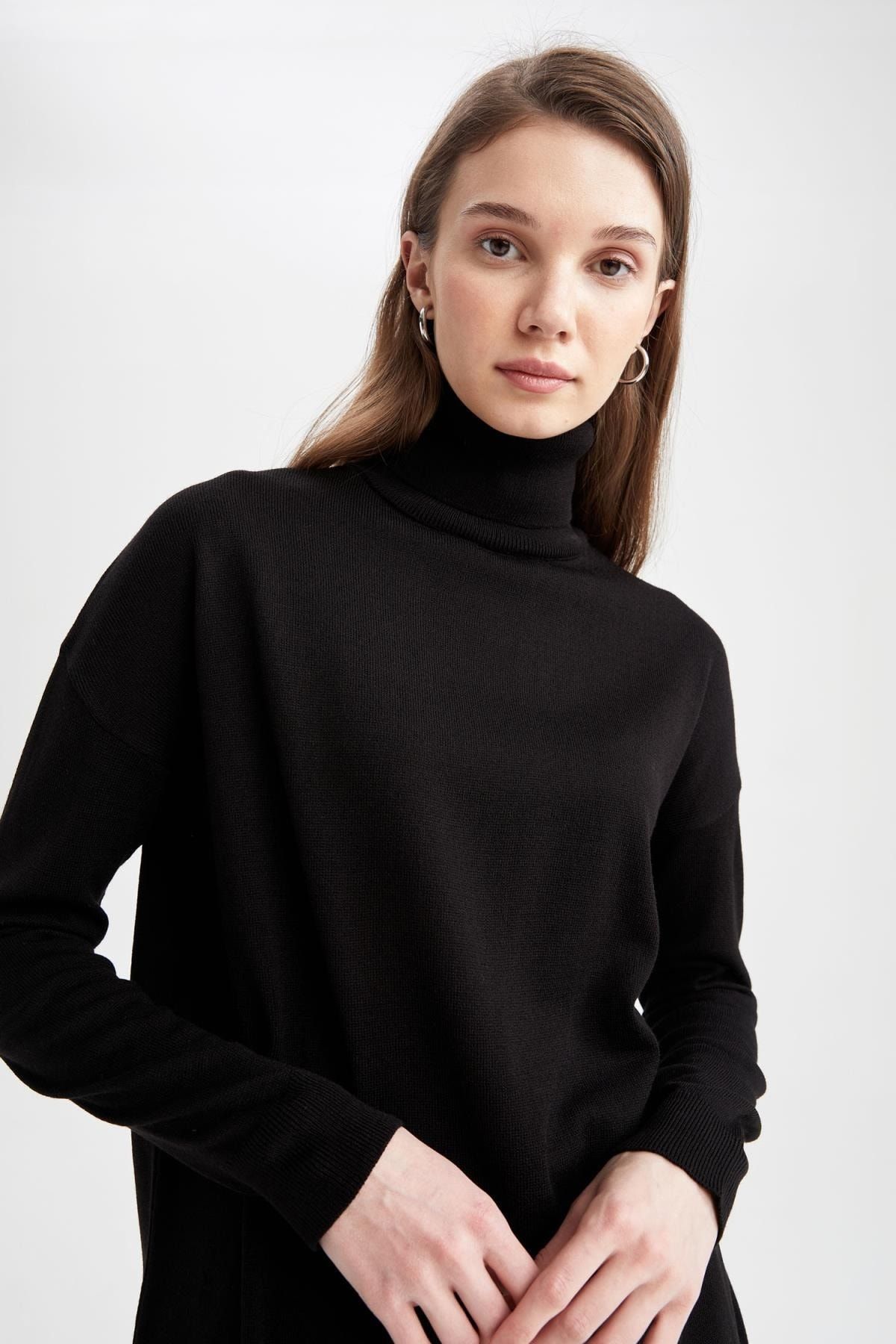 Long black cheap turtleneck tunic