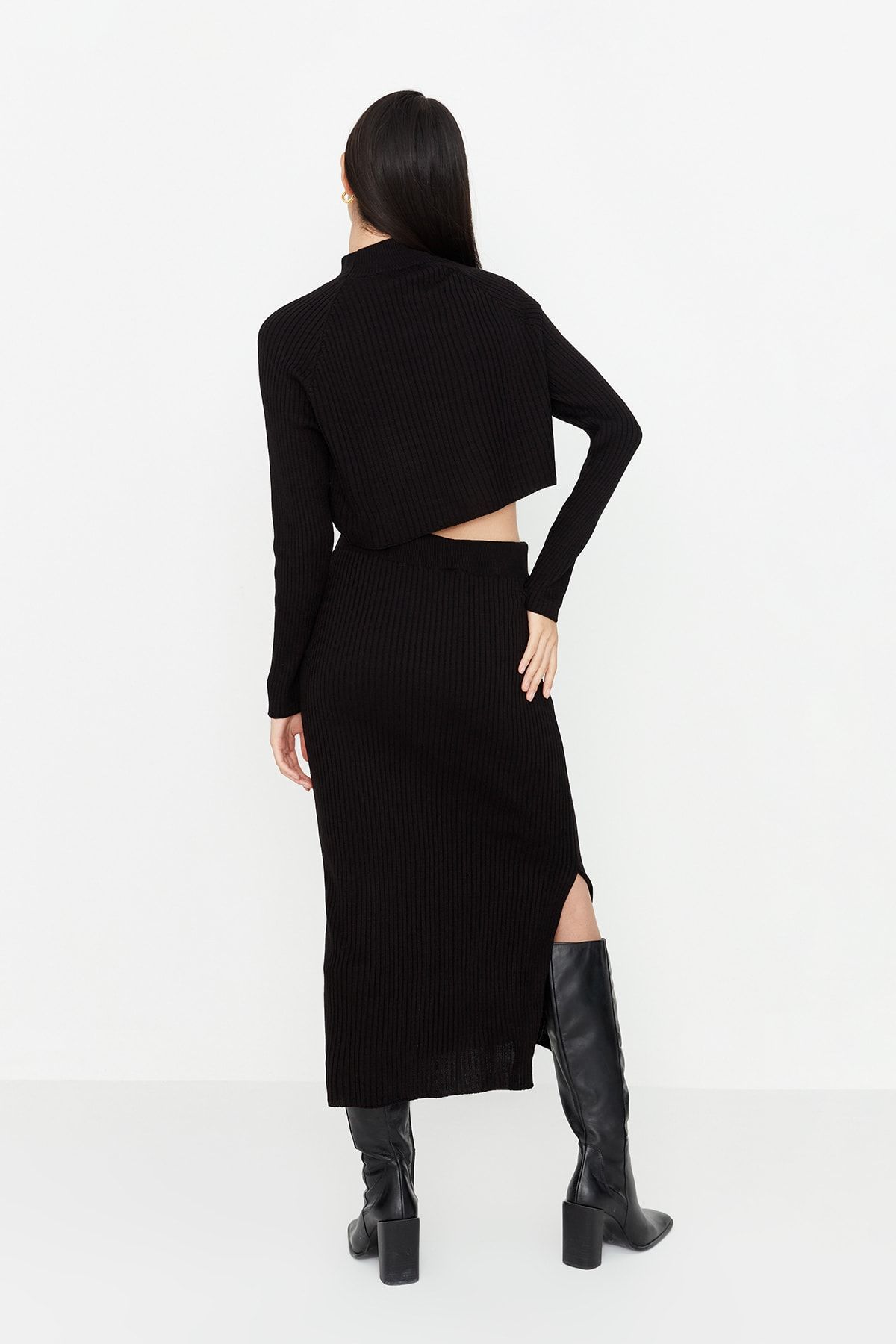Trendyol Collection-Czarny dzianinowy zestaw Crop Top i Spódnica - Twoaw23Au00170 5