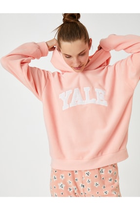 Koton Işlemeli Kap&uuml;şonlu Sweatshirt