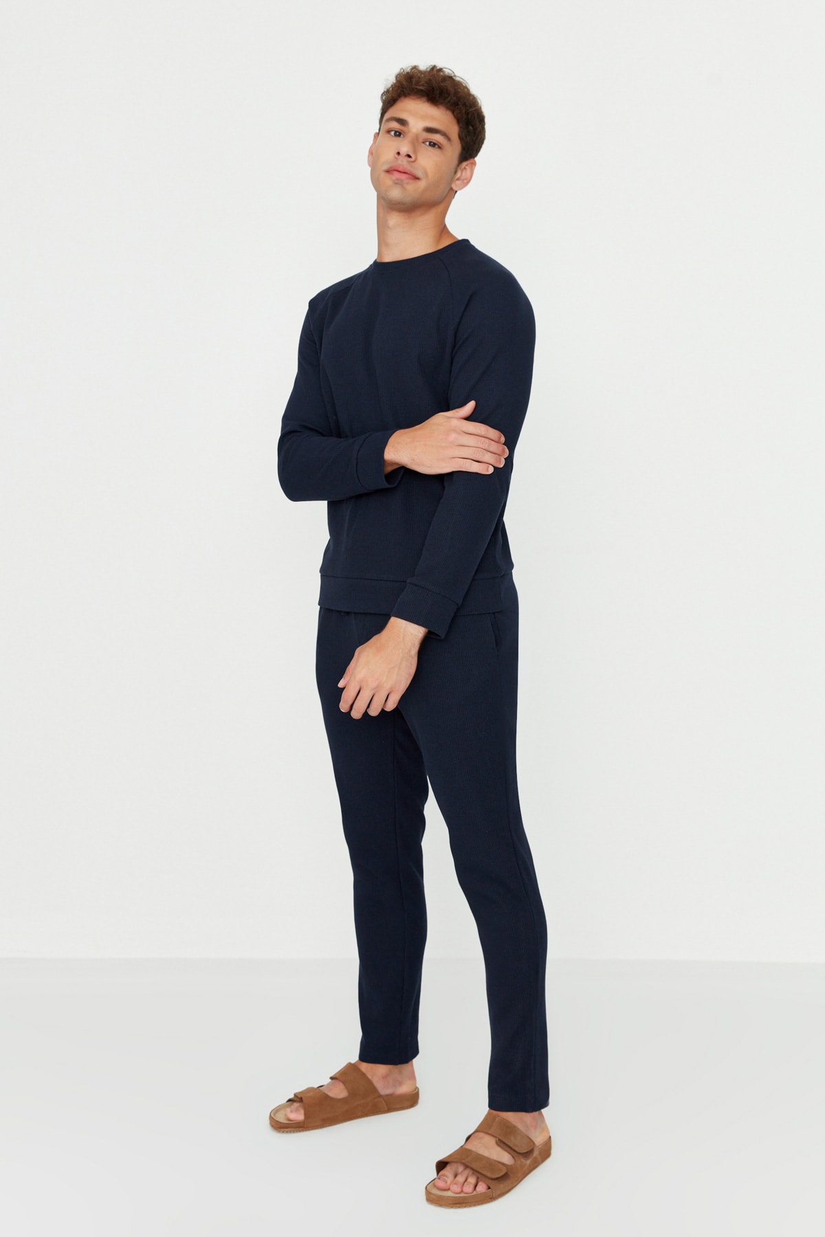 Trendyol Collection Granatowy zestaw piżam z dzianiny waflowej o regularnym kroju TMNAW23PT00015