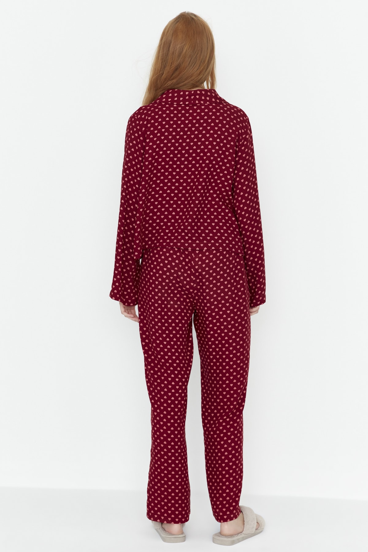 Trendyolmilla  Bordo Kalpli Bağlama Detaylı Viskon Dokuma Pijama Takımı THMAW22PT0300 - Görsel 5