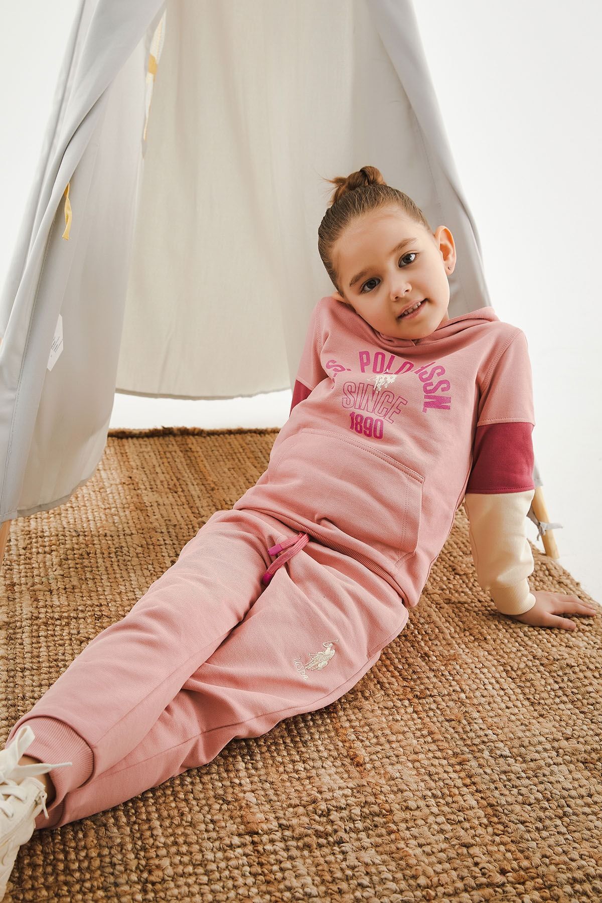 Polo deals pink sweatsuit