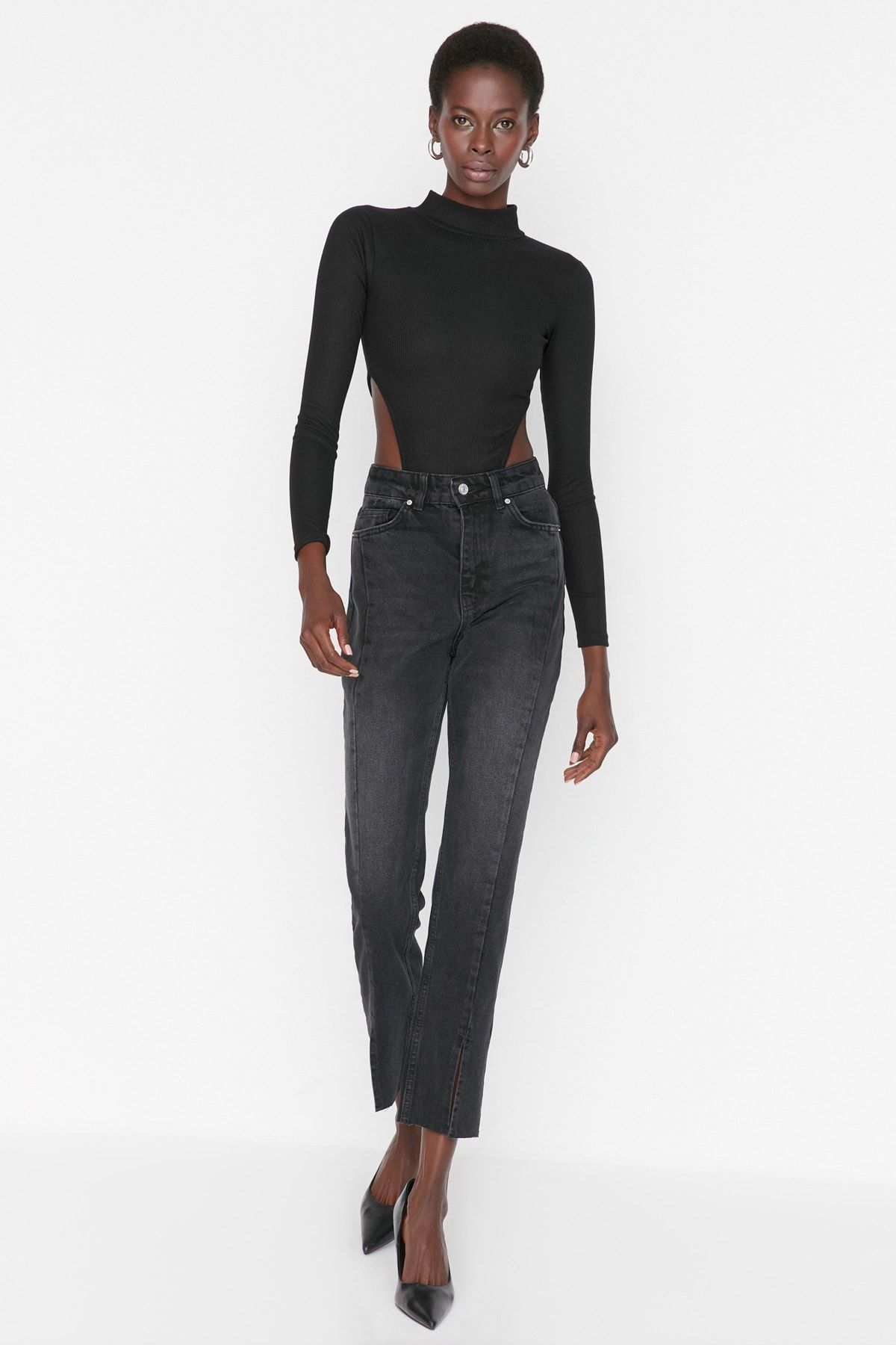 Trendyol Collection Jeans Schwarz Bootcut Fast ausverkauft
