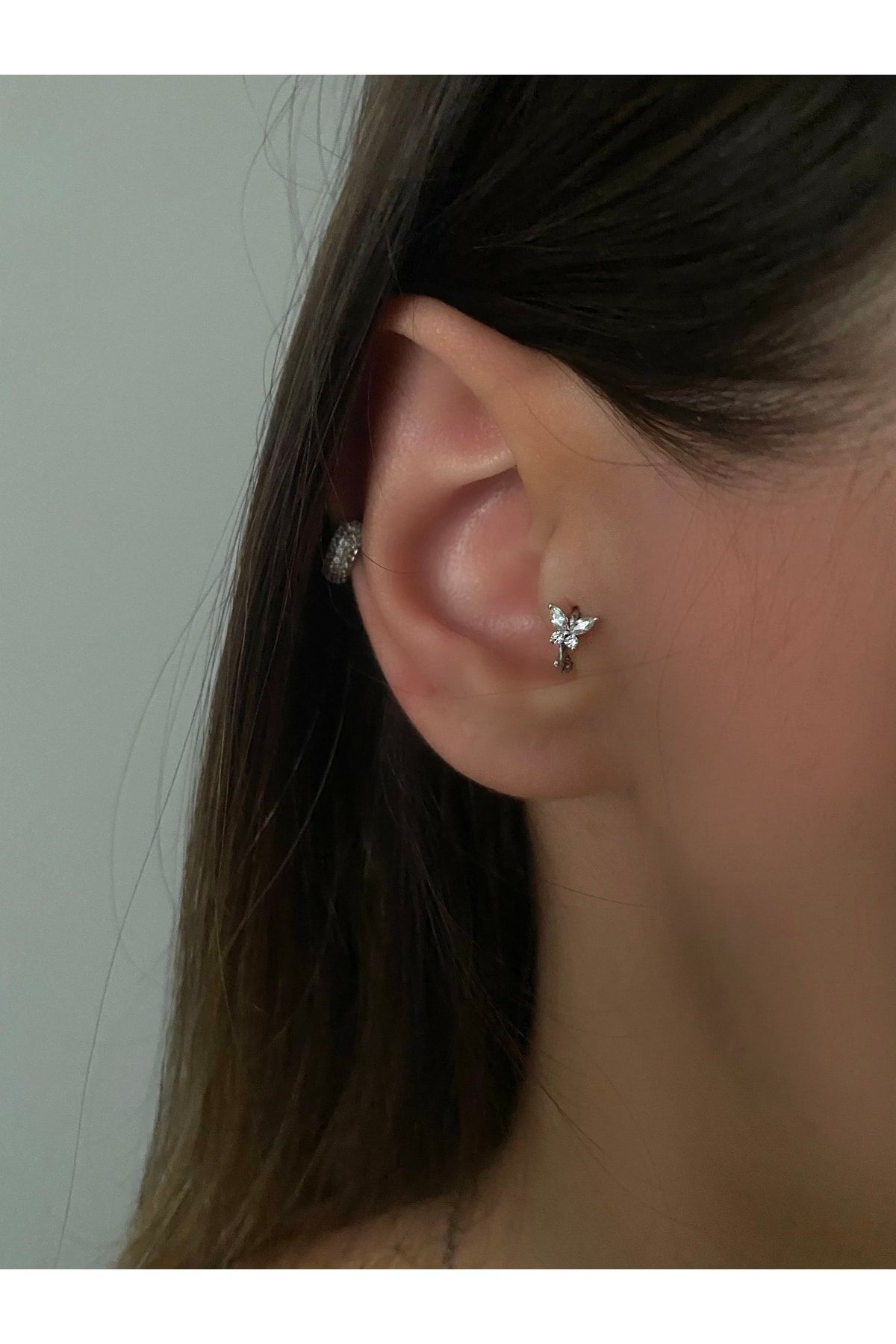 Ring for tragus piercing deals