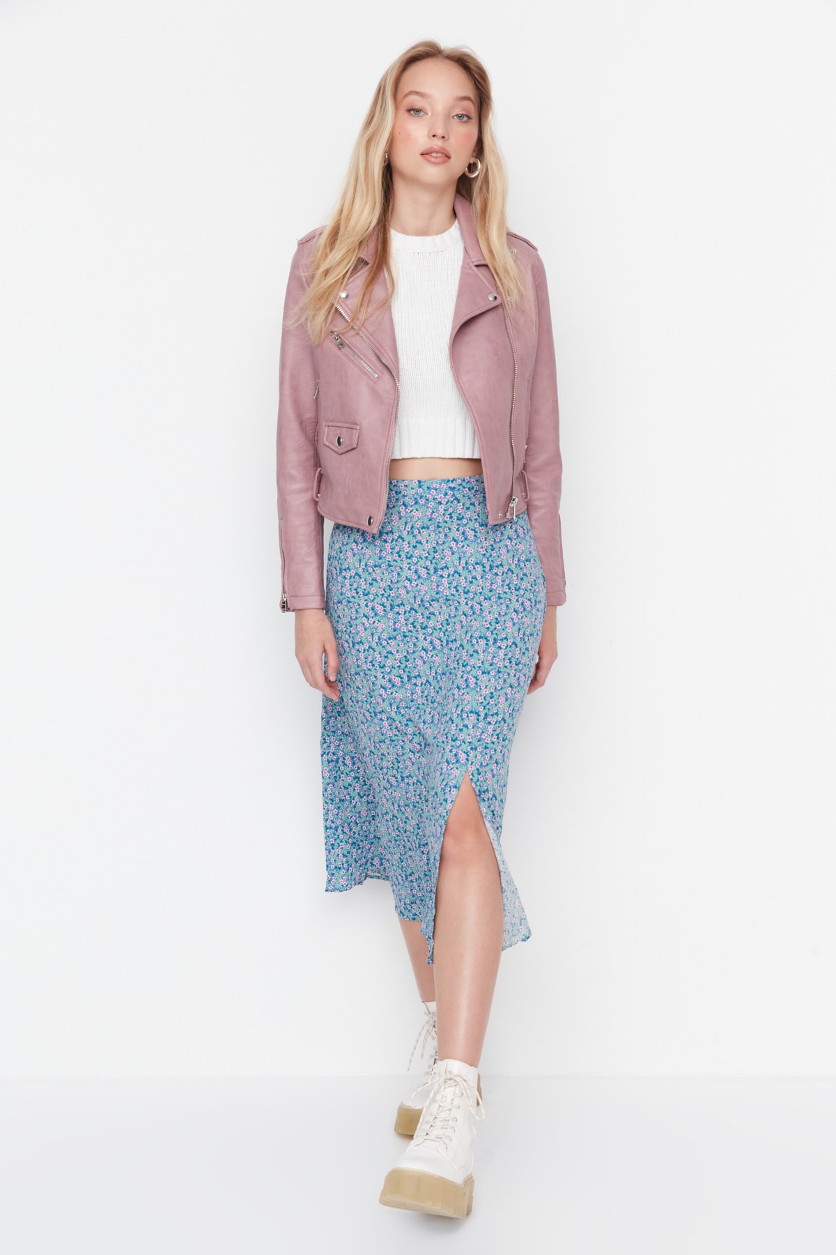 Trendyolmilla  Mavi Yırtmaç Detaylı Çiçek Desenli Viskon Kumaşlı Midi Boy Dokuma Etek TWOSS20ET0230 - Görsel 7