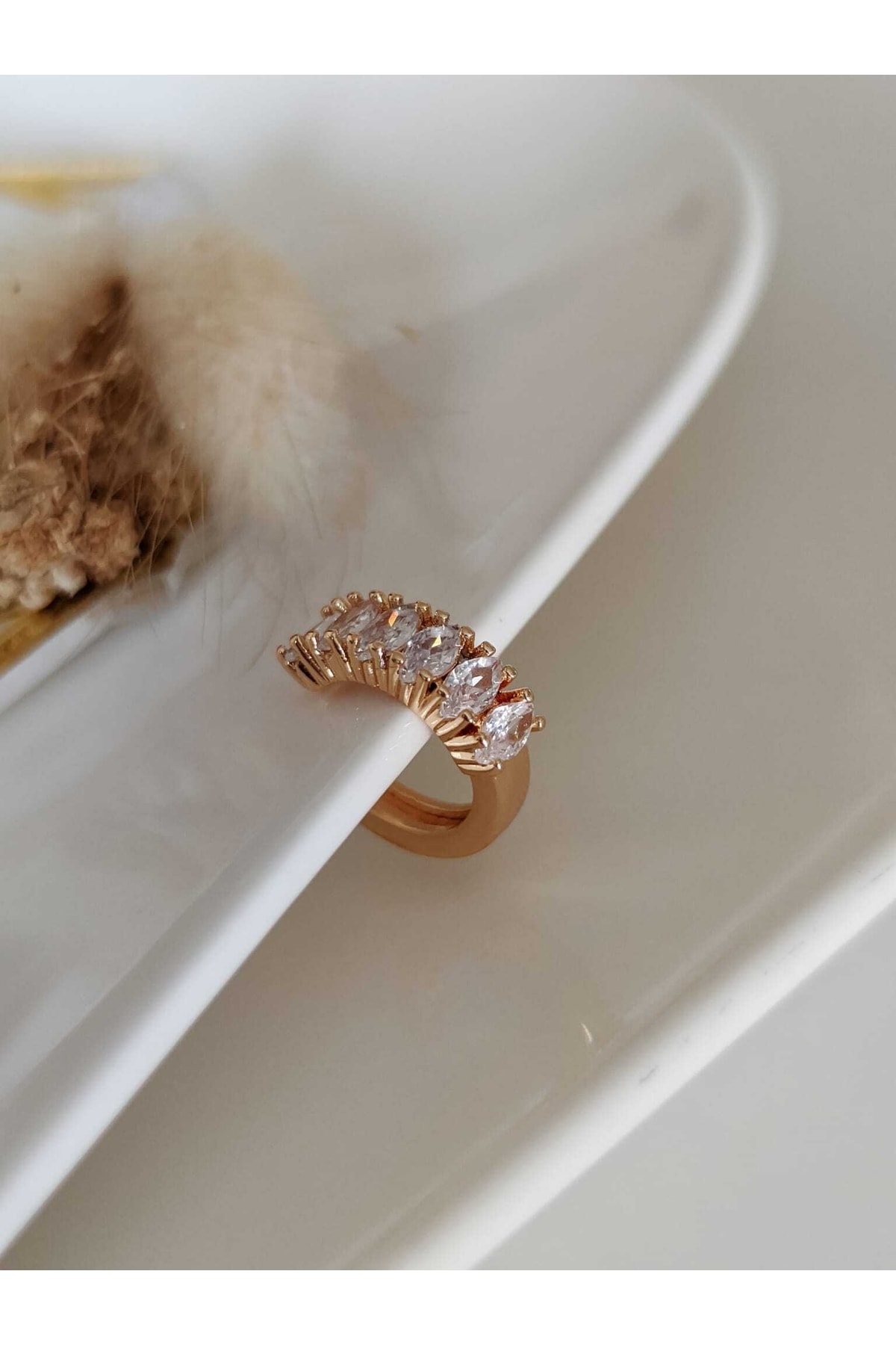 Gold Oval Zirkon Taşlı Earcuff ( Kıkırdak Küpe )