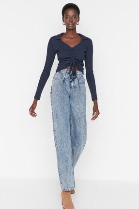 TRENDYOLMİLLA Mavi Pens Detaylı Y&uuml;ksek Bel Uzun Straight Jeans TWOAW23JE00227