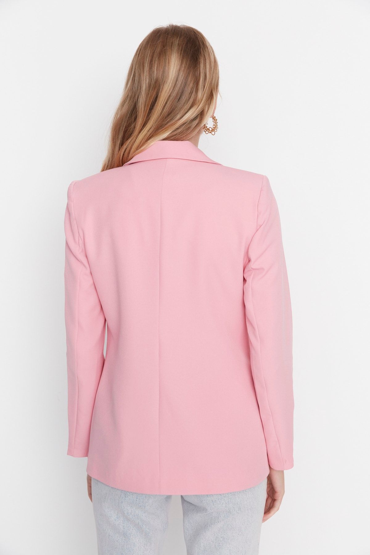 Trendyol Collection-Rosafarbene, regulär gefütterte, gewebte Blazerjacke TWOSS21CE0137 5
