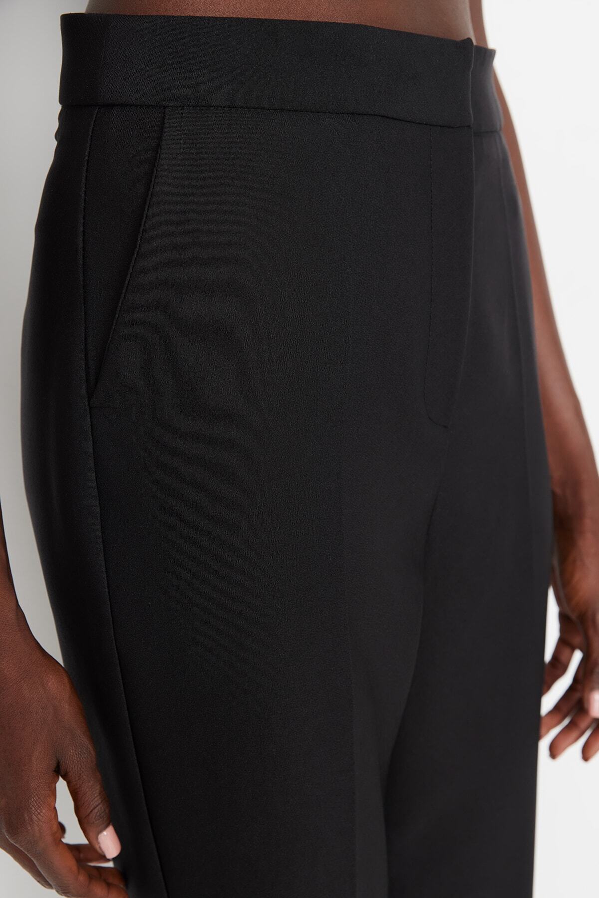 Trendyolmilla  Siyah Dar Paça Dokuma Pantolon TPRAW23PL00000 - Görsel 4