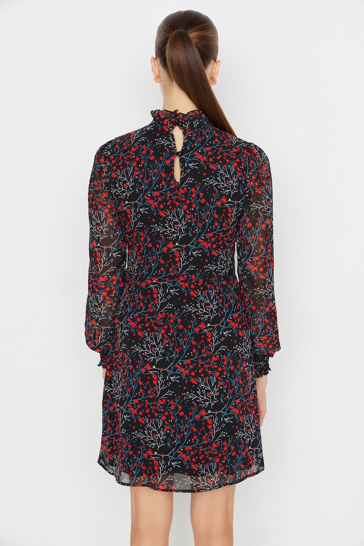 Trendyol Collection Kleid Schwarz A-Linie Fast ausverkauft NZ9535