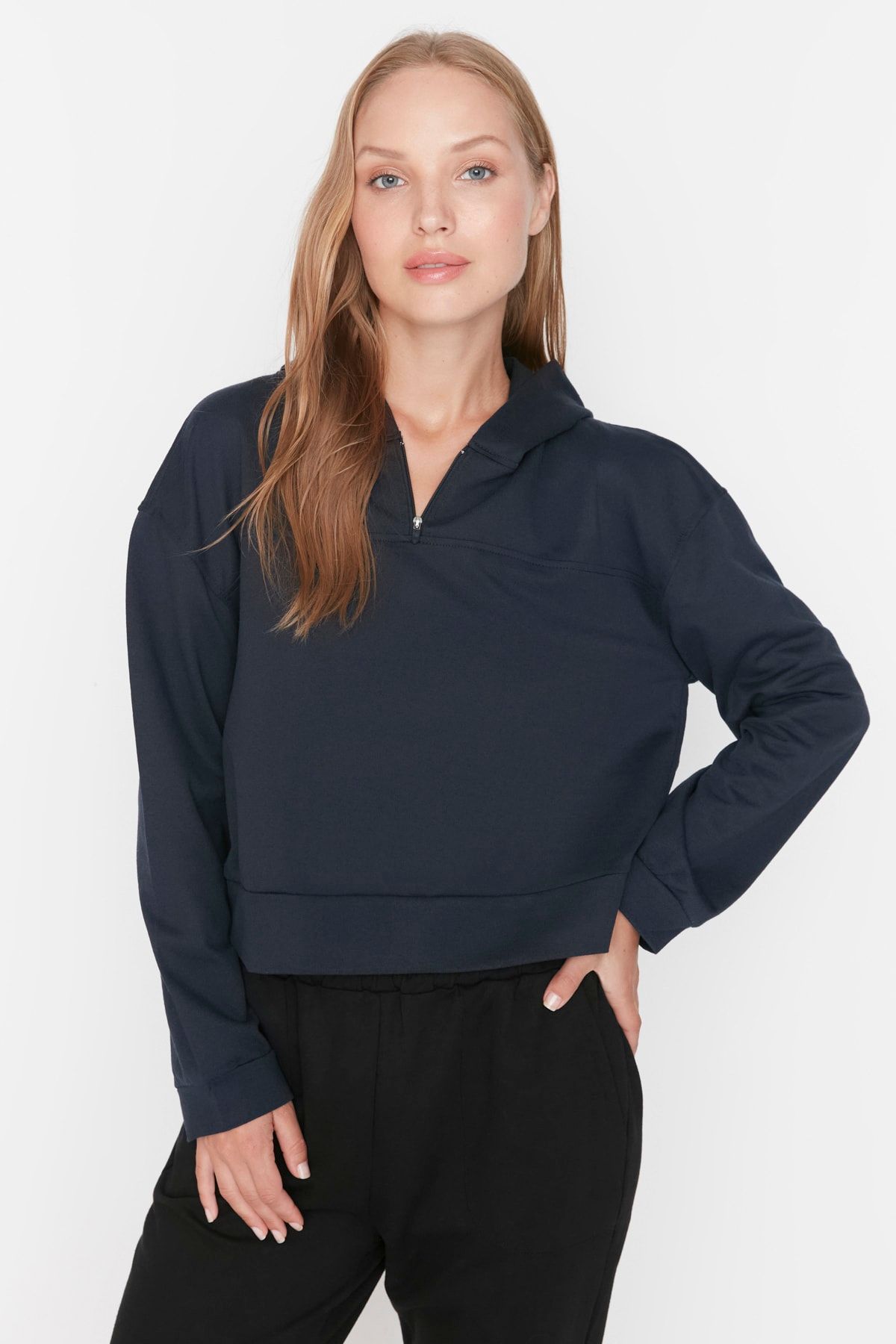 Trendyol Collection Sweatshirt Dunkelblau Regular Fit RA9008