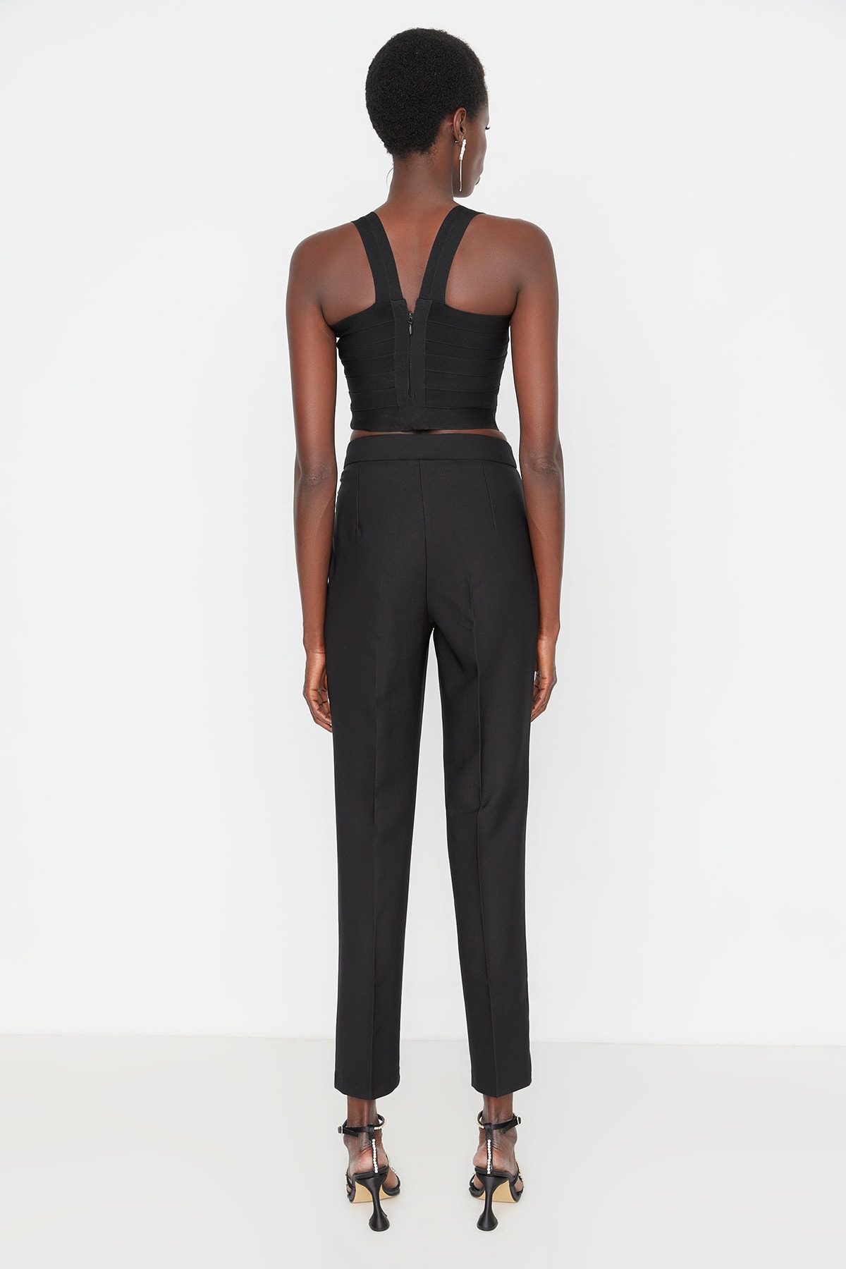 Trendyolmilla  Siyah Dar Paça Dokuma Pantolon TPRAW23PL00000 - Görsel 5