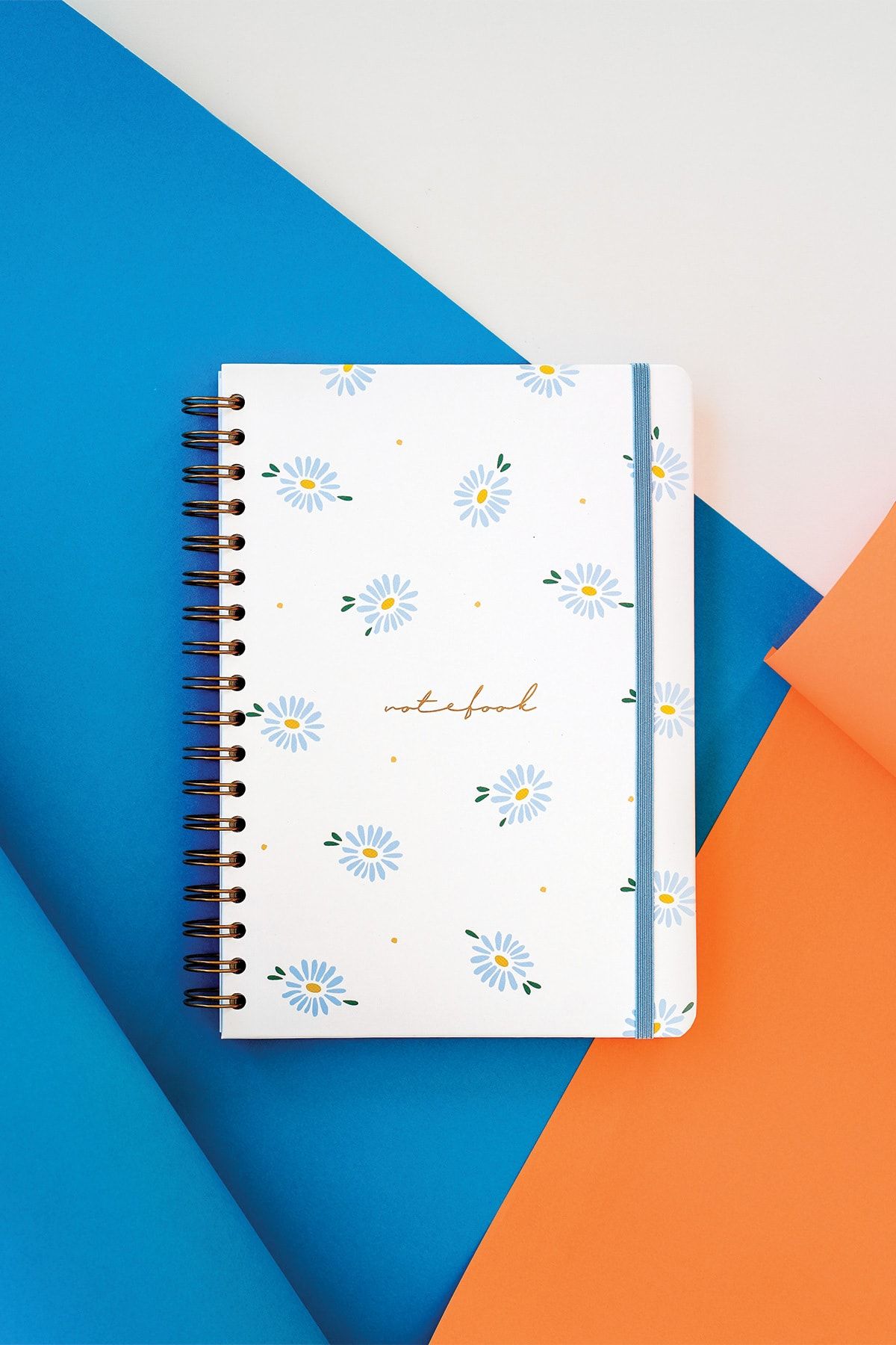 Matt Notebook-17x24 Cm Elastic Spiral Hard Cover Notebook Checkered Daisy 2