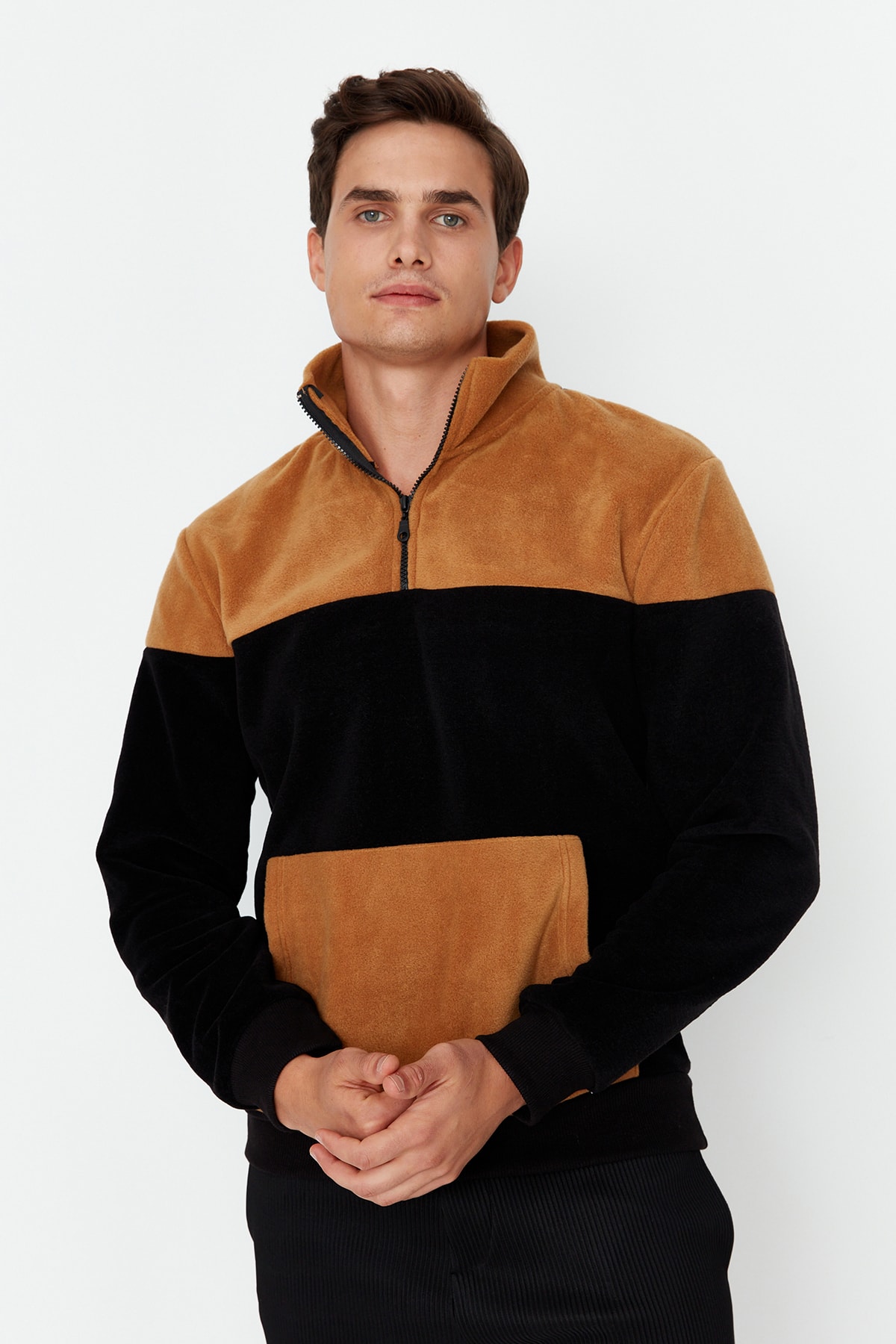 Trendyol Collection Sweatshirt Braun Regular Fit Fast ausverkauft