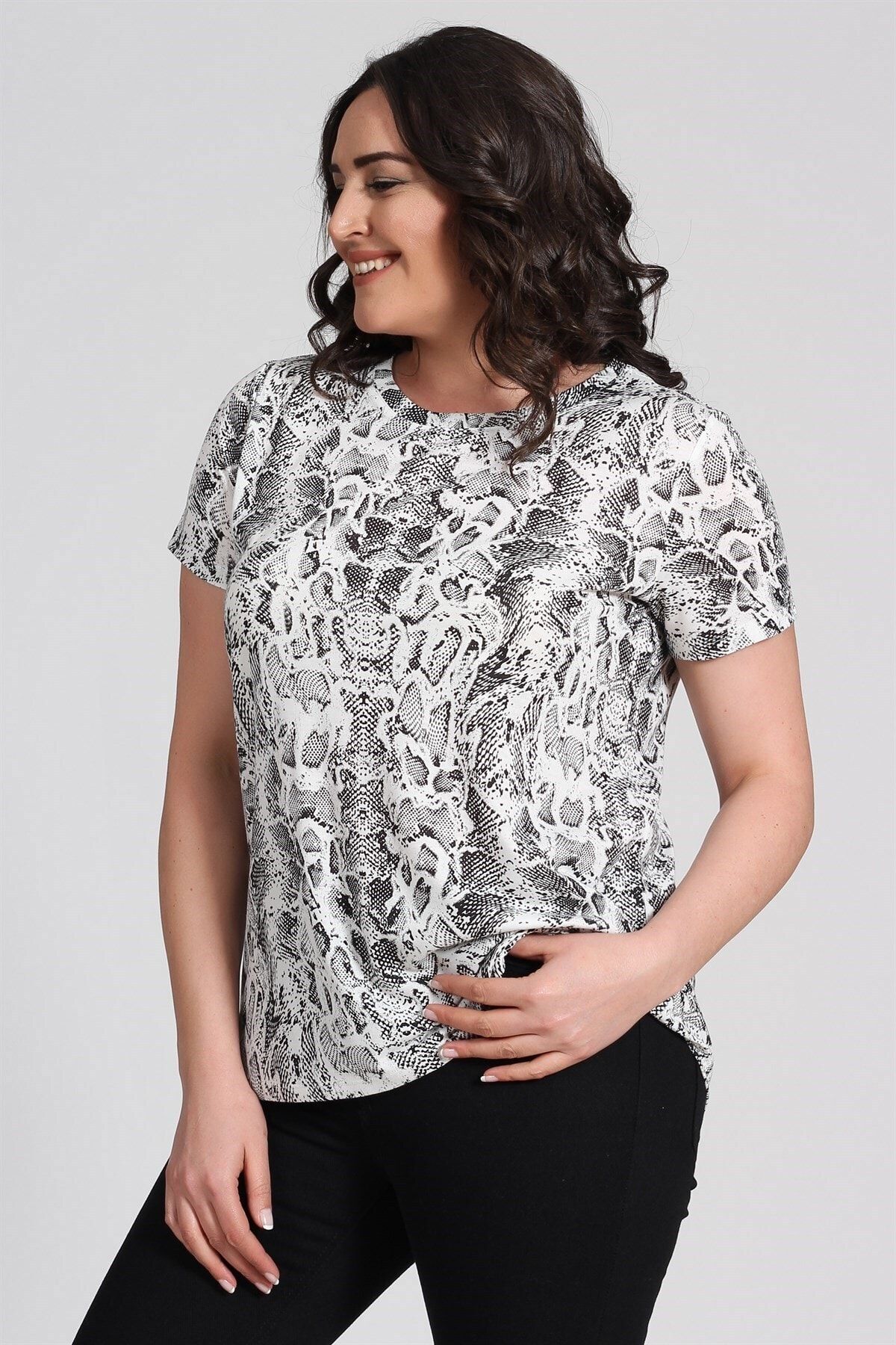 Seamoda-Python Pattern Basic Tshirt-ecru-bb 3