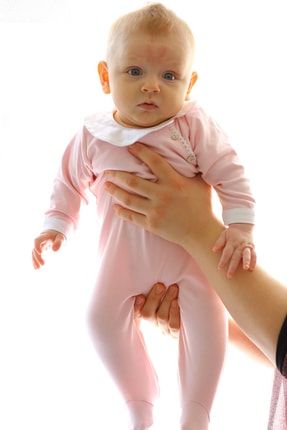Pembe Yan Bebe Yakalı Sedef Düğme Detaylı Kız Bebek Tulum CDEHKTW2