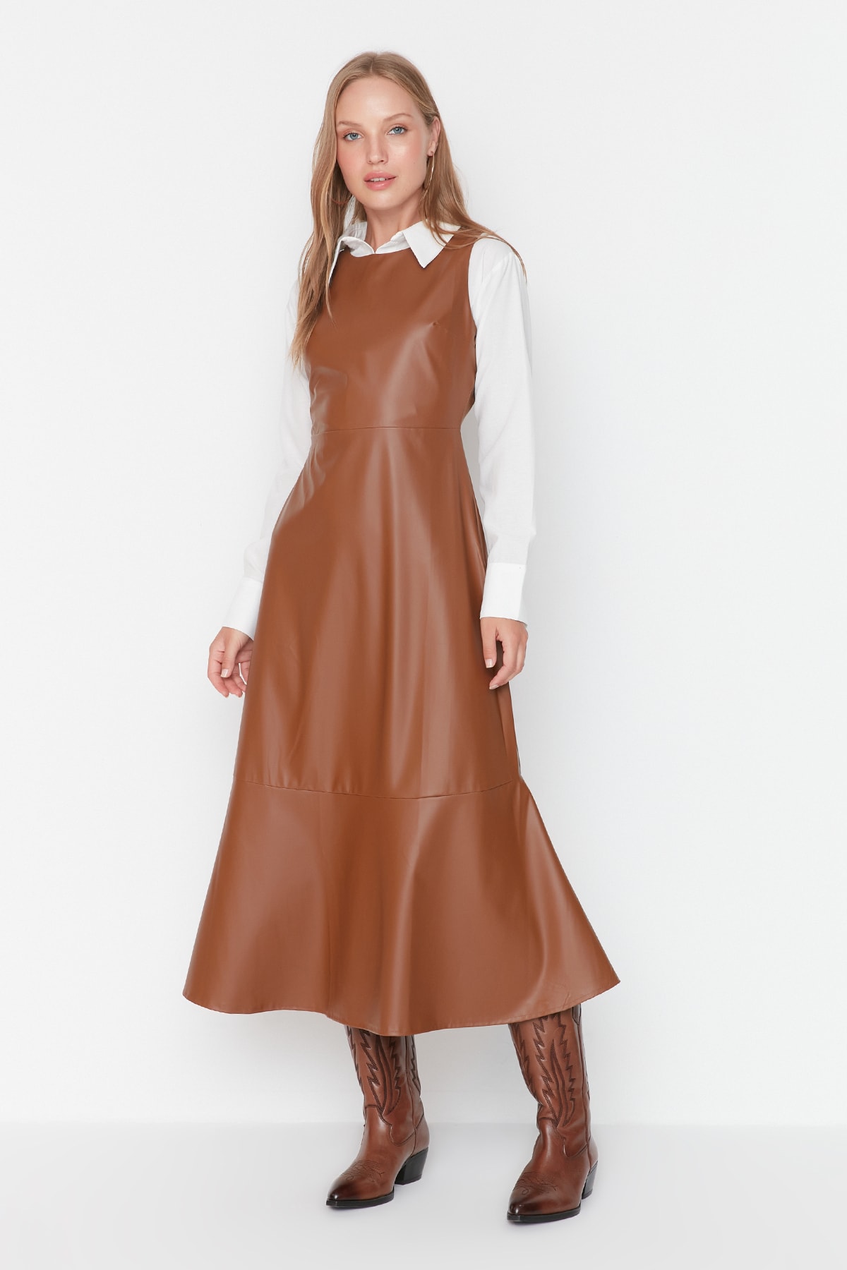 Trendyol Modest Kleid Braun Gilet Fast ausverkauft
